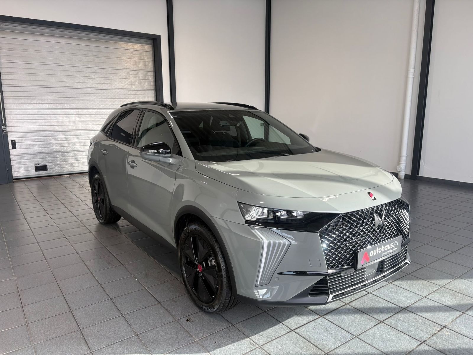 DS Automobiles DS 7 SUV / Crossover / Geländewagen DS DS 7 BlueHDi 130 Performance Line+ Automatik Sports Utility Vehicle #1