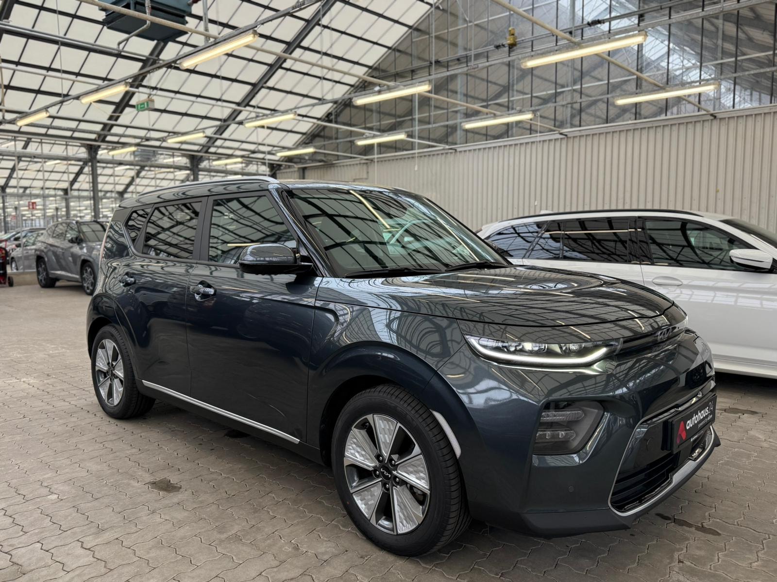 Kia Soul Kleinbus / Van KIA e-Soul 150kW Inspiration Schräghecklimousine #1