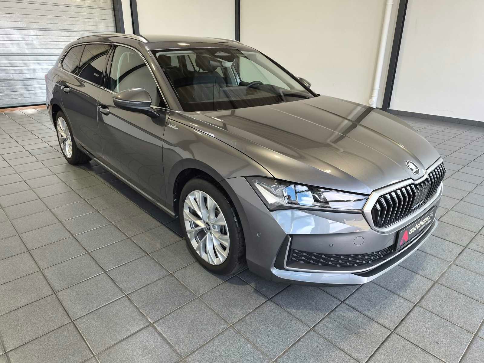 ŠKODA Superb Kombi SKODA Superb 1.5 TSI iV DSG L&K Combi Kombi #1