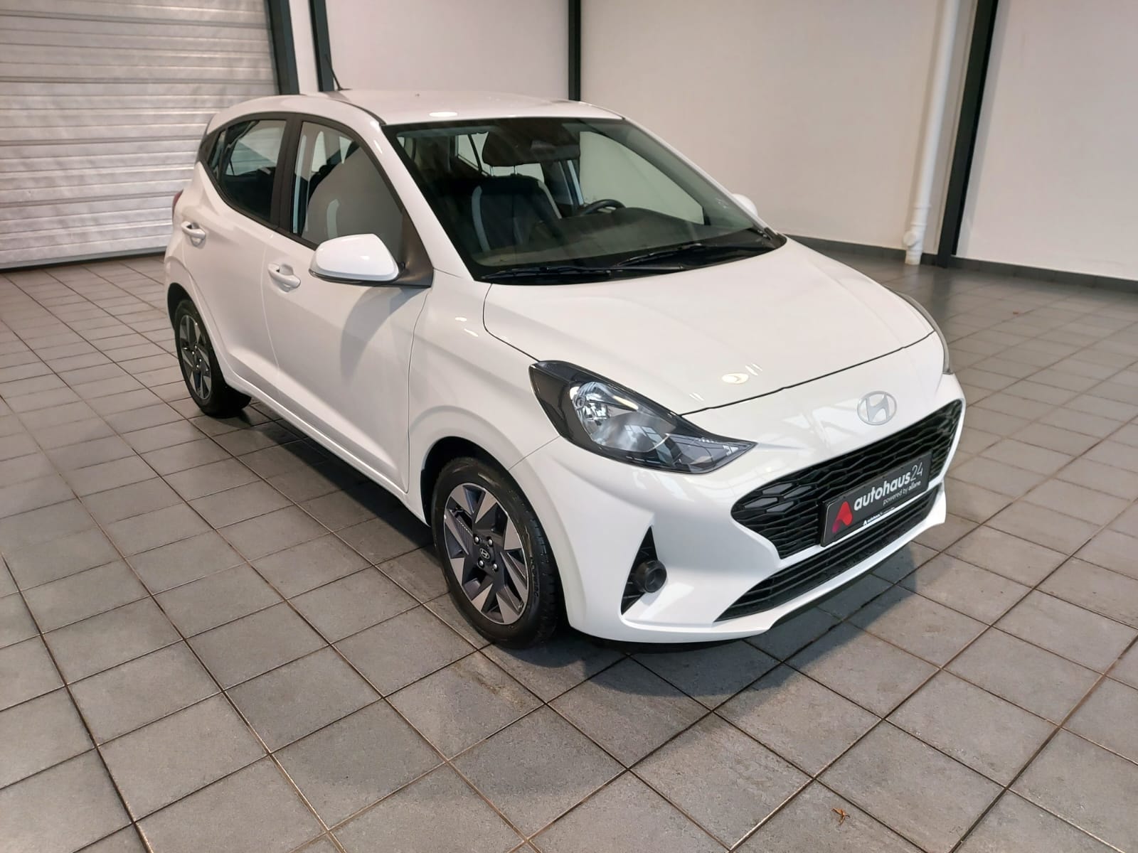 Hyundai i10 Schräghecklimousine HYUNDAI i10 1.2 Trend Schräghecklimousine #1