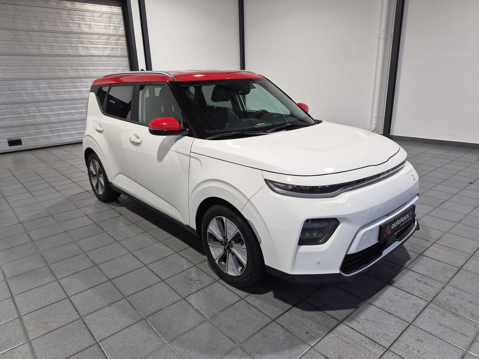 Kia Soul Kleinbus / Van KIA e-Soul 150kW Inspiration Schräghecklimousine #1