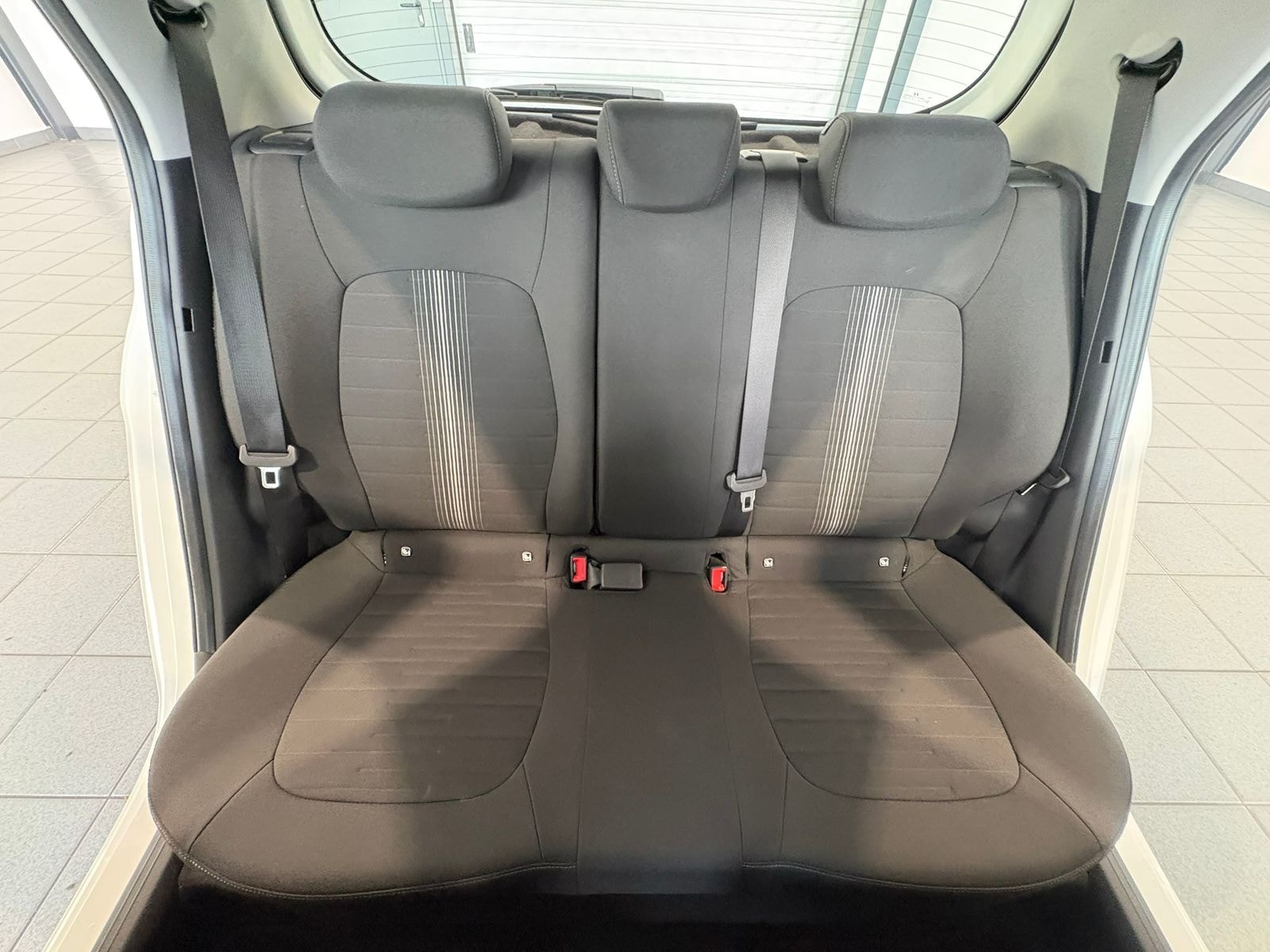 Hyundai i10 Schräghecklimousine i10 1.0 Trend #14