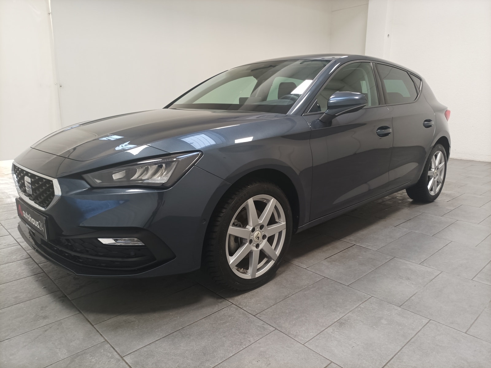 Seat Leon Limousine Leon 1.5 eTSI Style Edition #3