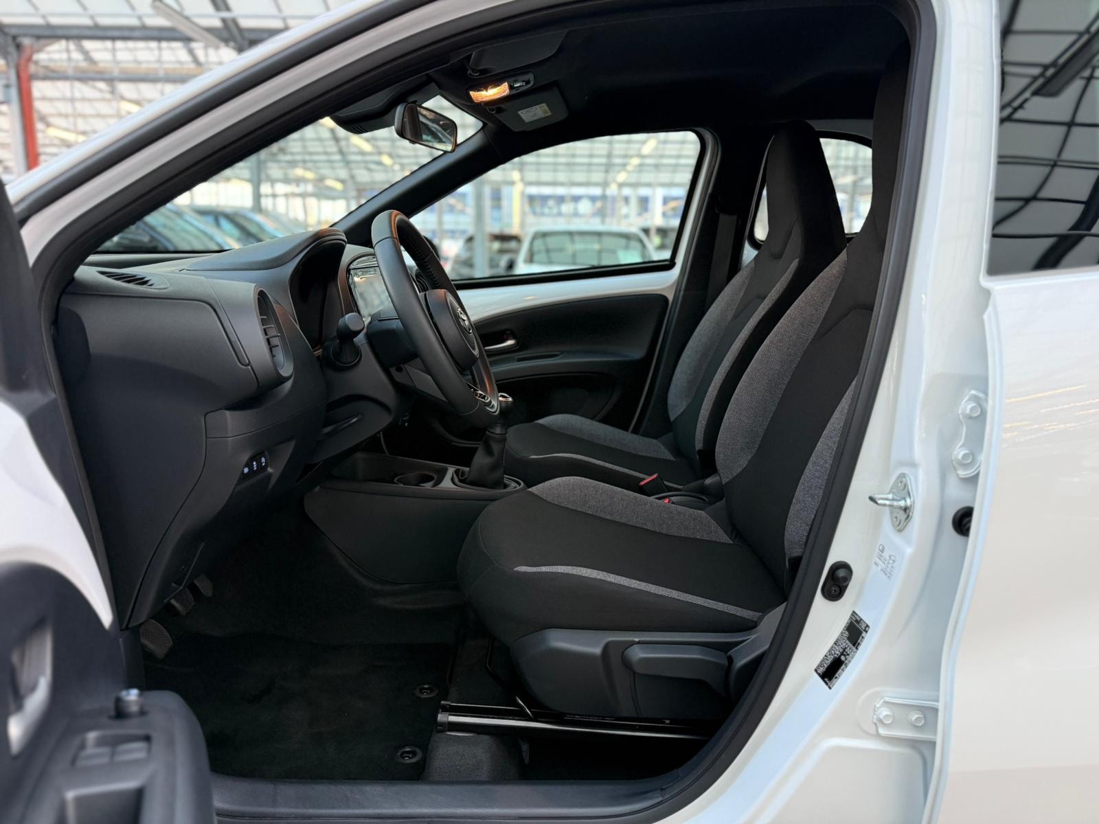 Toyota Aygo Schräghecklimousine Aygo X 1.0 VVT-i Play #8