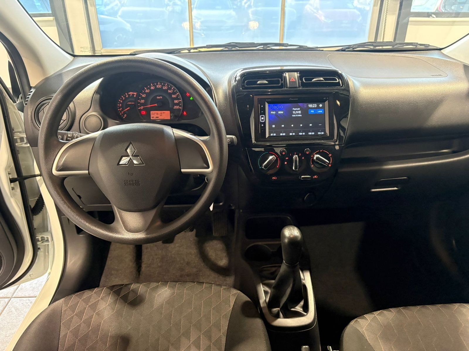 Mitsubishi Space Star Schräghecklimousine Space Star 1.2 Select (EURO 6d) #9