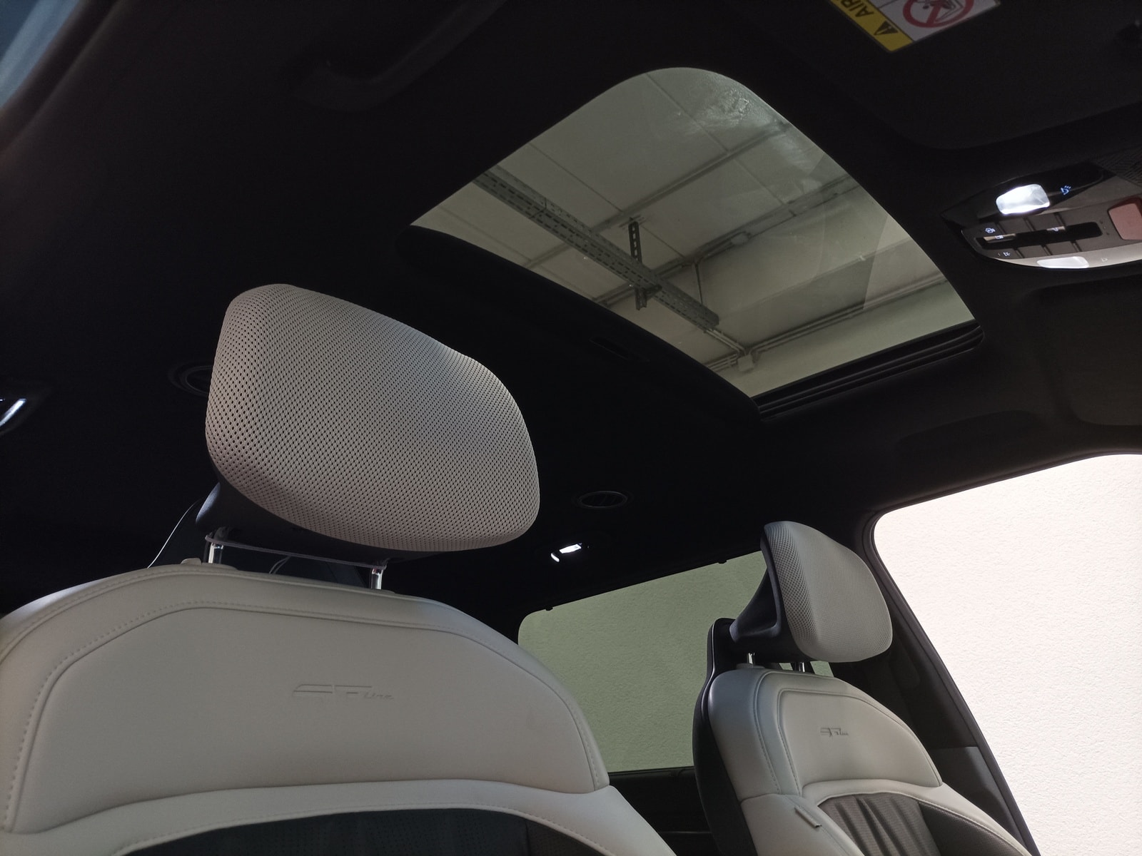 Kia EV9 SUV / Crossover / Geländewagen KIA EV9 283 kW Allrad GT-line Launch Edition Sports Utility Vehicle #1