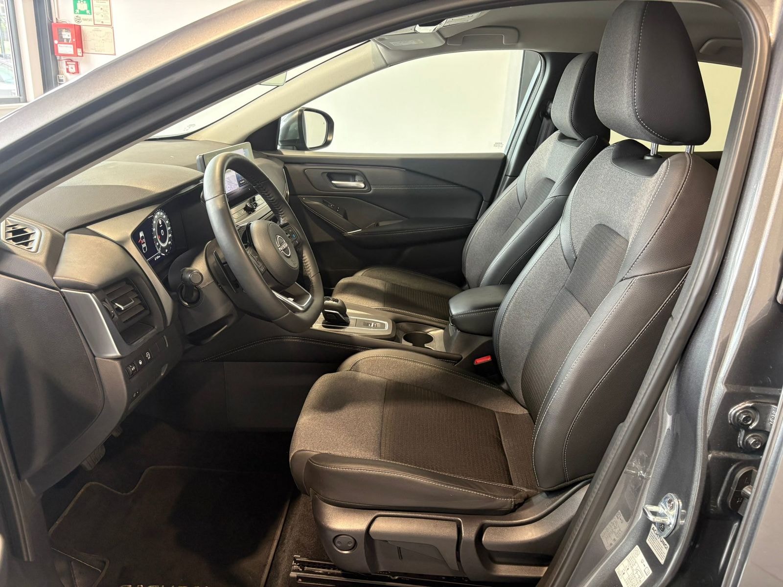 Nissan Qashqai SUV Qashqai 1.3 DIG-T MHEV N-Connecta #8