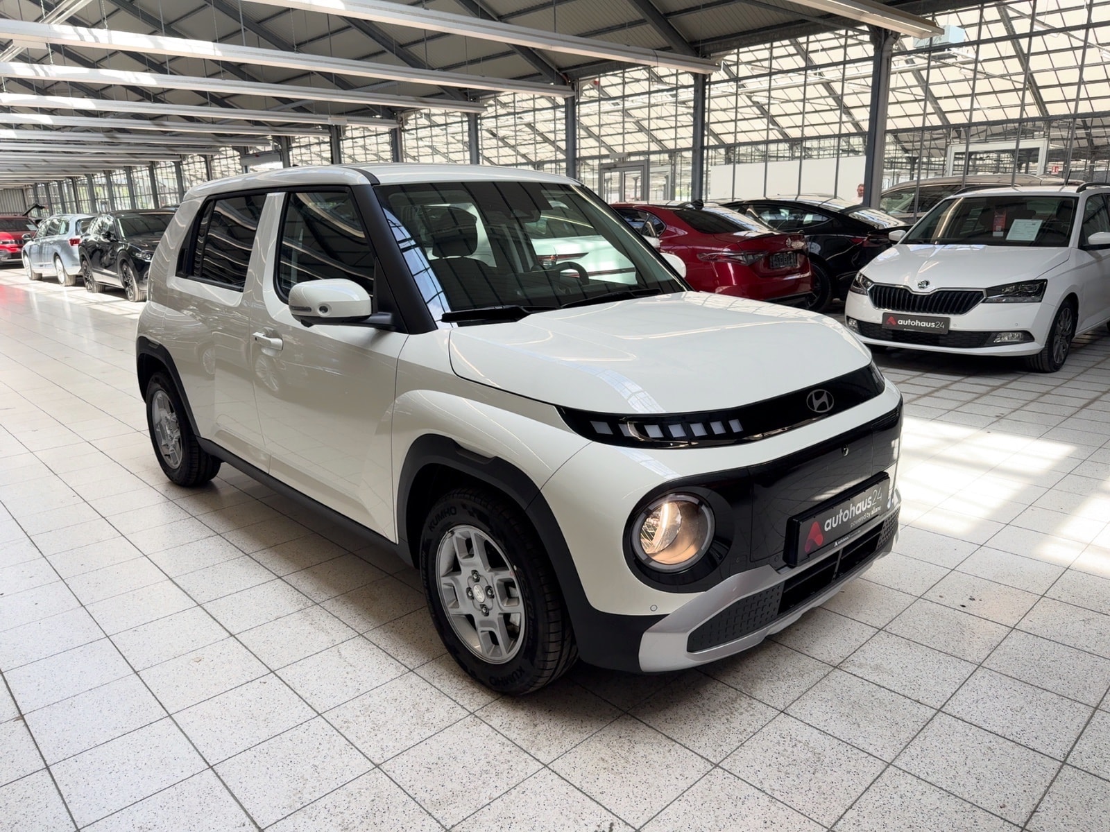 Hyundai Inster SUV / Crossover / Geländewagen HYUNDAI Inster 42 kWh Trend Sports Utility Vehicle #1