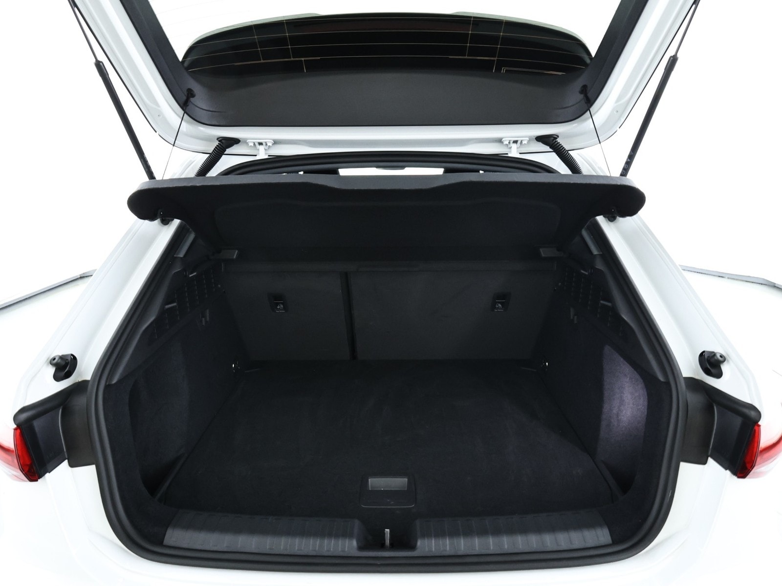 Audi A3 Limousine A3 Sportback 30 1.5 TFSI (MHEV) S line #6