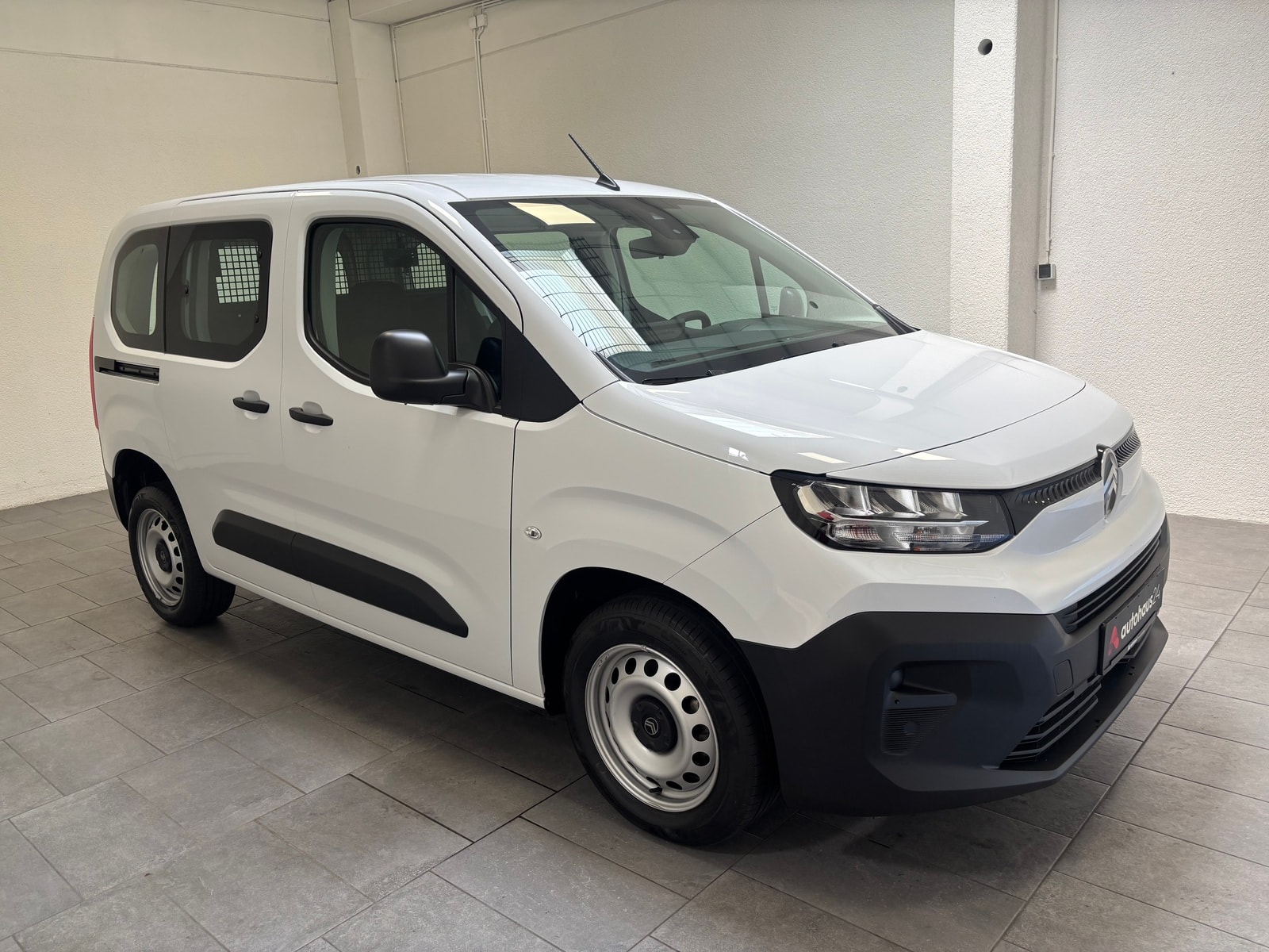 Citroën Berlingo Kleinbus / Van CITROEN Berlingo BlueHDi 100 S&S M MPV YOU Kombi-Lieferwagen #1
