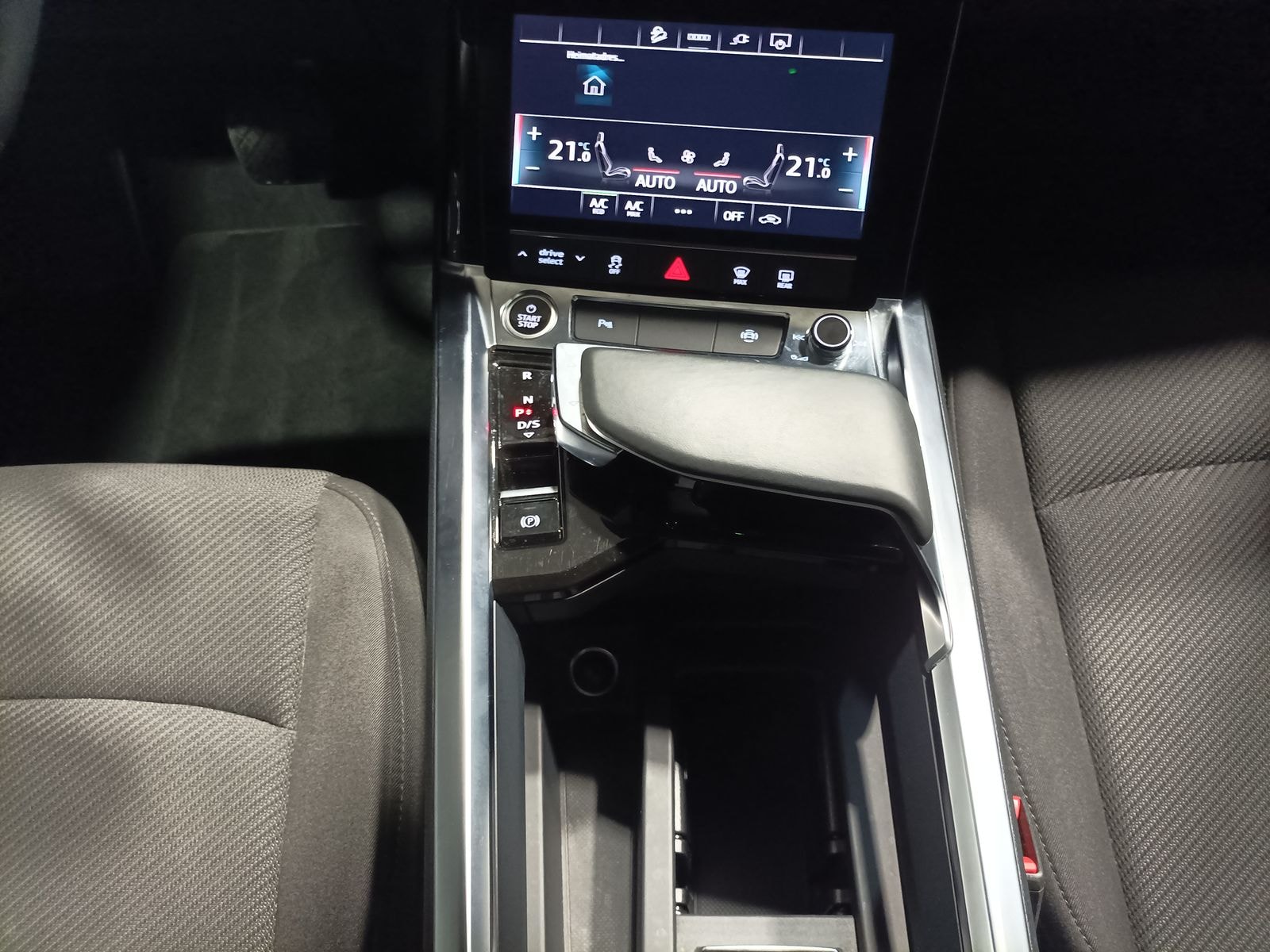 Audi Q8 e-tron SUV Q8 e-tron 50 quattro advanced #12