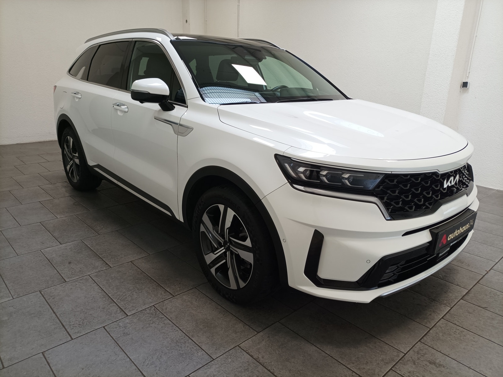 Kia Sorento SUV / Crossover / Geländewagen KIA Sorento 1.6 T-GDI Plug-in Hybrid AWD Vision Auto Sports Utility Vehicle #1