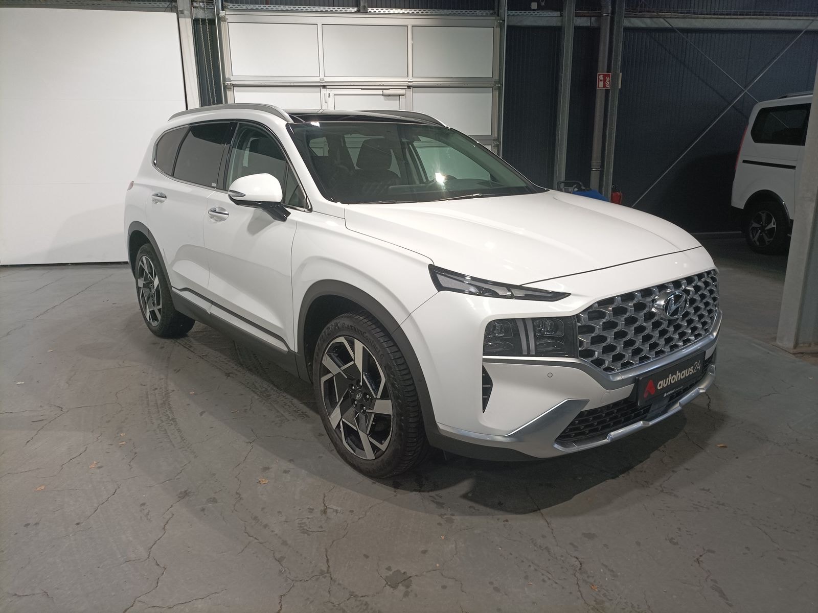 Hyundai Santa Fe SUV / Crossover / Geländewagen HYUNDAI Santa Fe 2.2 CRDi Select 4WD DCT Sports Utility Vehicle #1