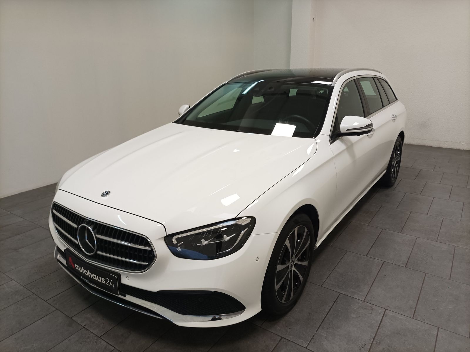 Mercedes Benz E-Klasse Kombi E 300 T de Avantgarde (EURO 6d) #3