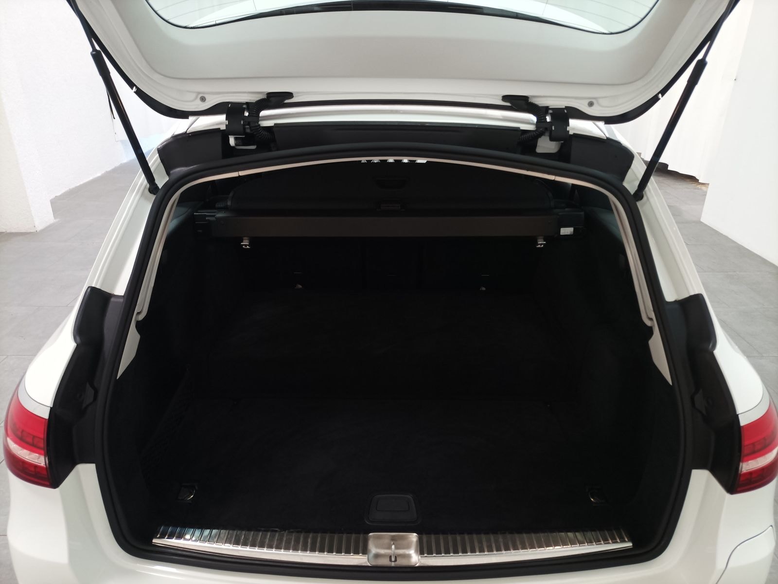 Mercedes Benz E-Klasse Kombi E 300 T de Avantgarde (EURO 6d) #6