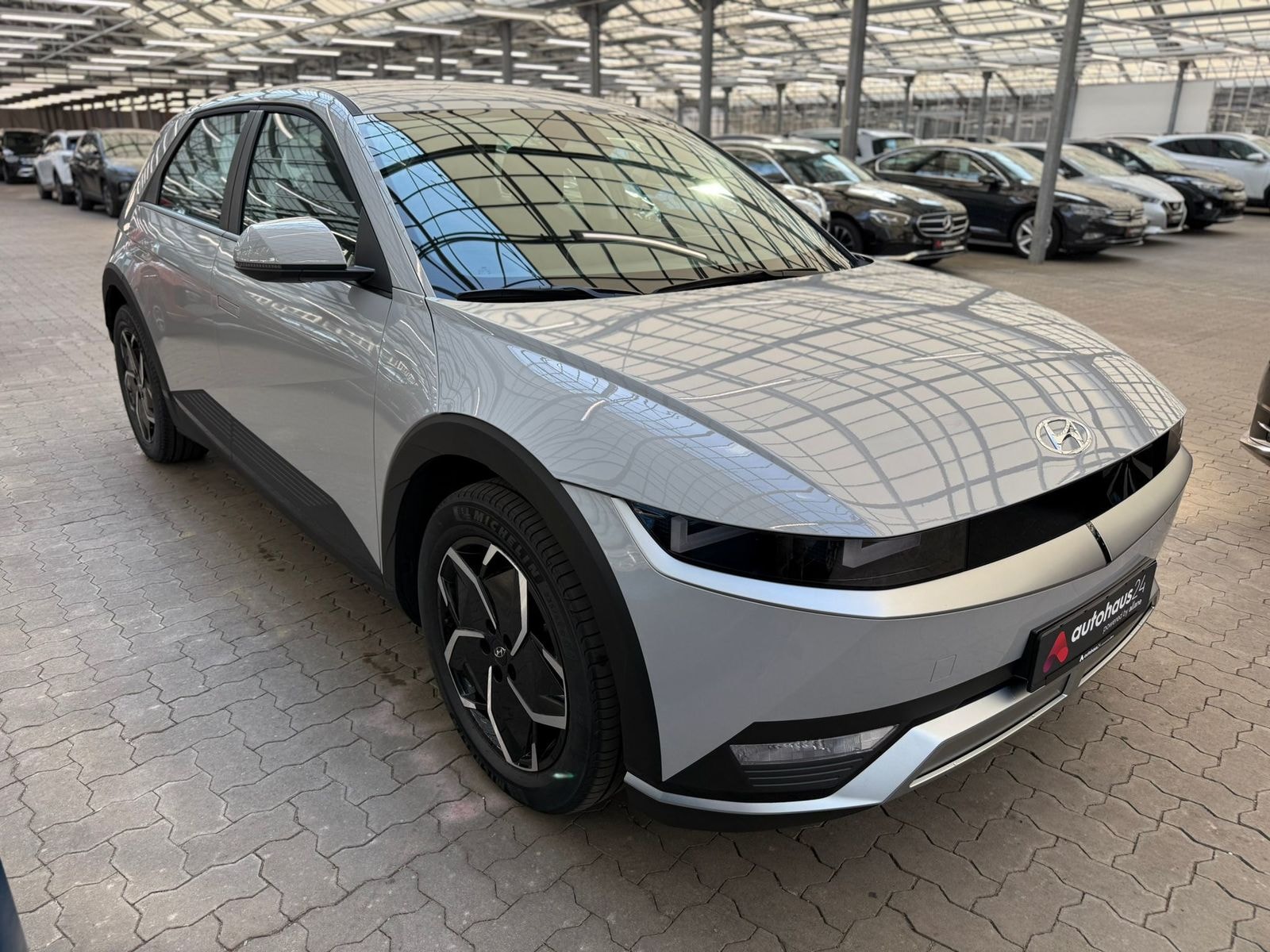 Hyundai IONIQ 5 Limousine HYUNDAI IONIQ 5 58 kWh Heckantrieb Sports Utility Vehicle #1