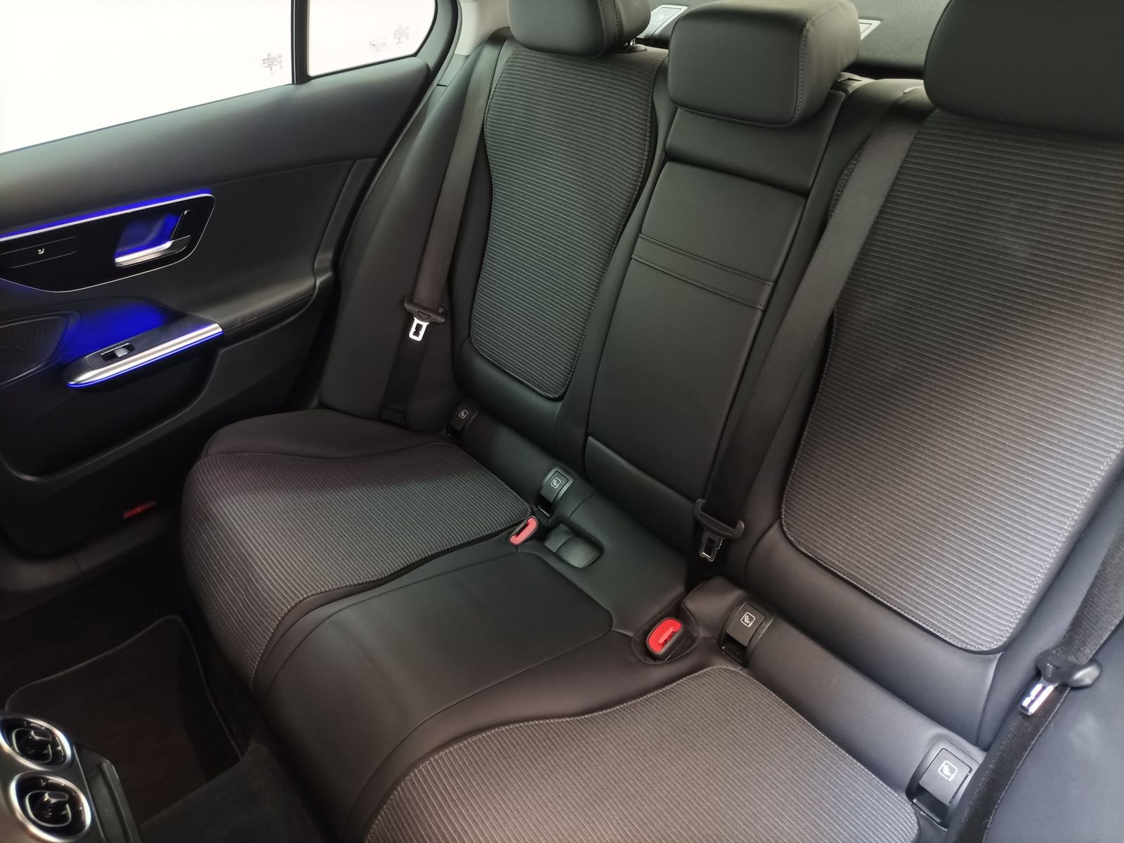 Mercedes Benz C-Klasse Limousine C 300 e Avantgarde (EURO 6d) #14