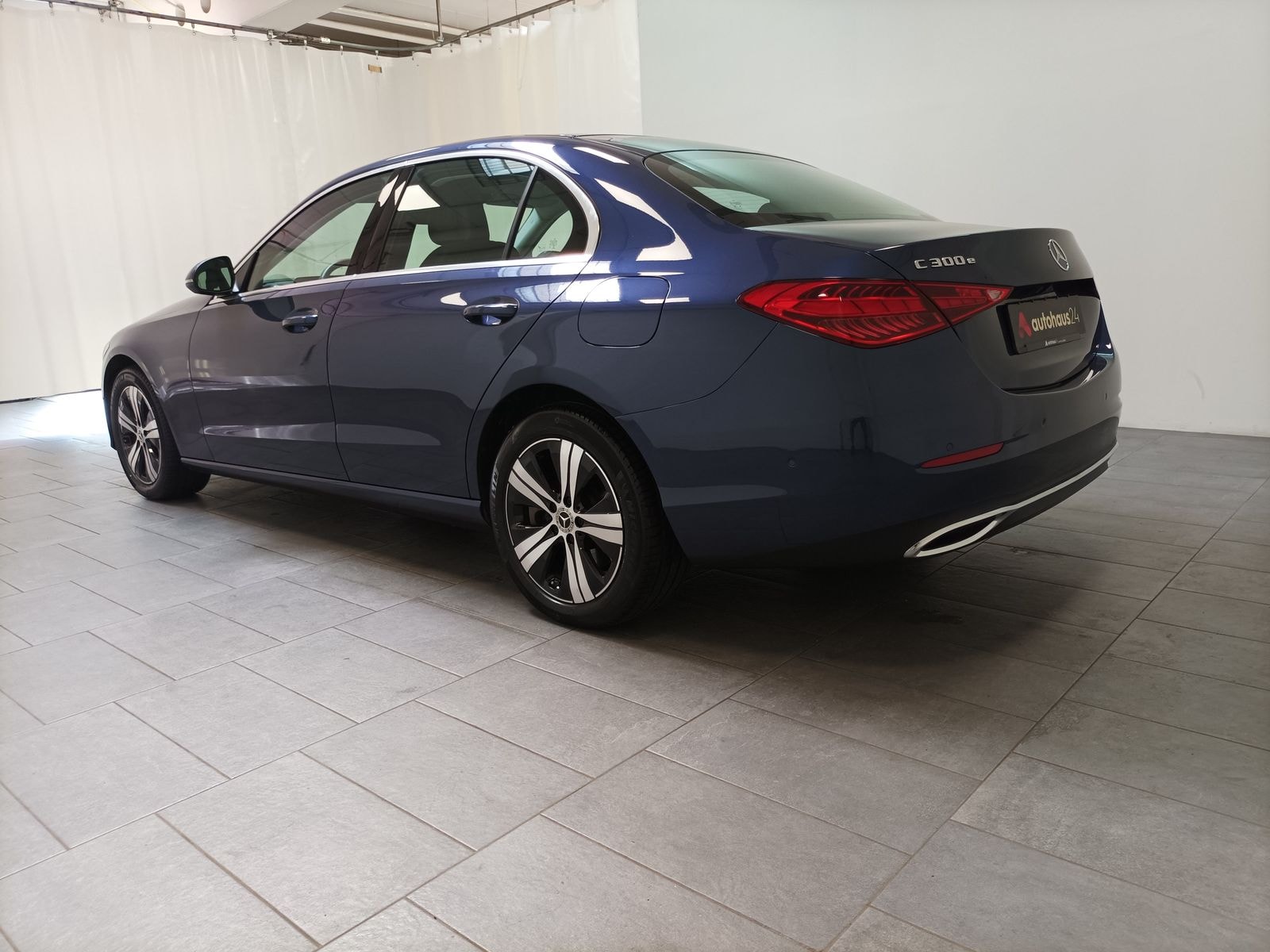 Mercedes Benz C-Klasse Limousine C 300 e Avantgarde (EURO 6d) #4