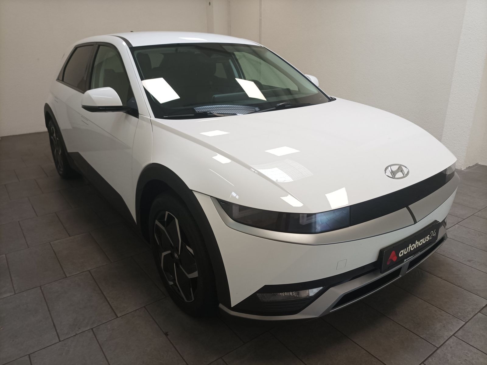 Hyundai IONIQ 5 Limousine HYUNDAI IONIQ 5 72,6 kWh 160 kW Heckantrieb Sports Utility Vehicle #1