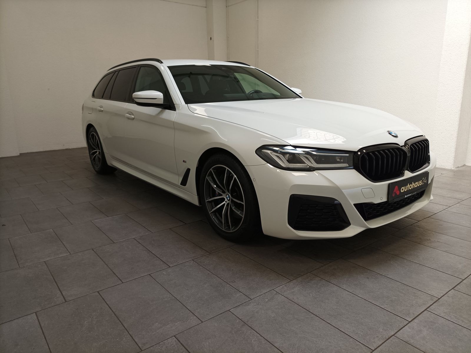 BMW 5er-Reihe Kombi BMW 5er-Reihe 530e Touring A Kombi #1