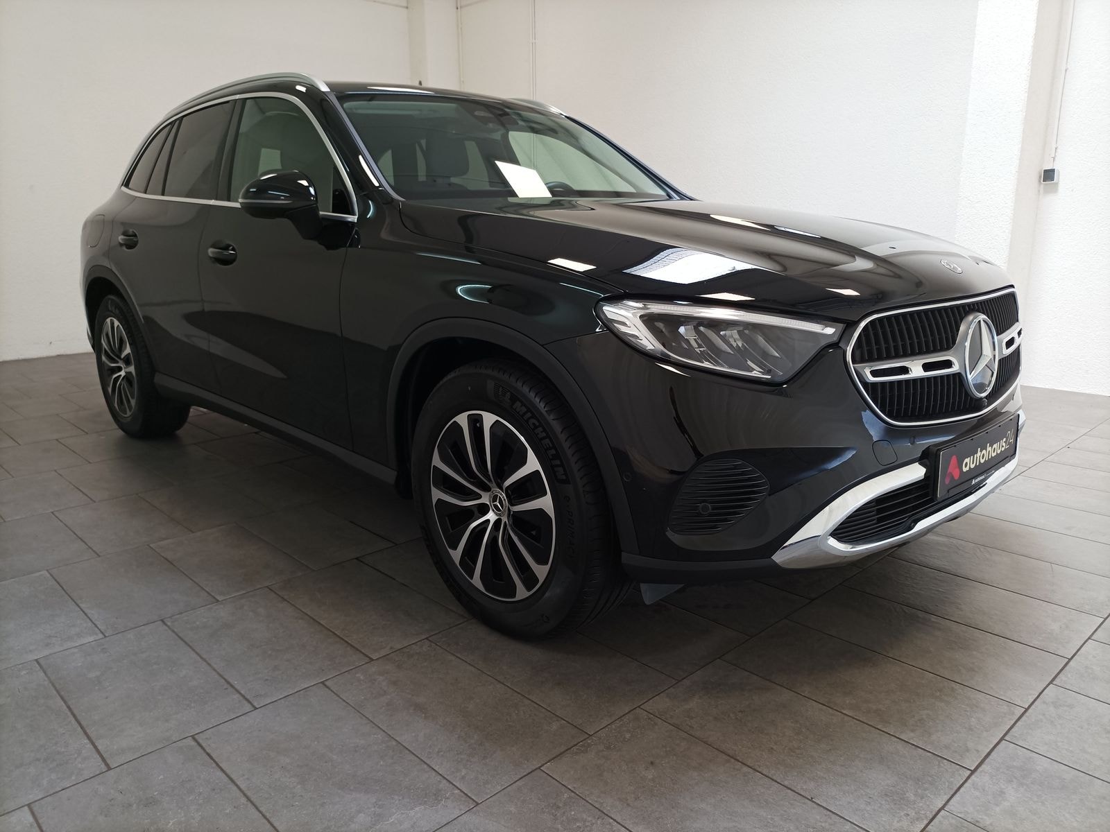 Mercedes-Benz GLC-Klasse SUV / Crossover / Geländewagen MERCEDES GLC GLC 220 d 4MATIC Autom. Sports Utility Vehicle #1