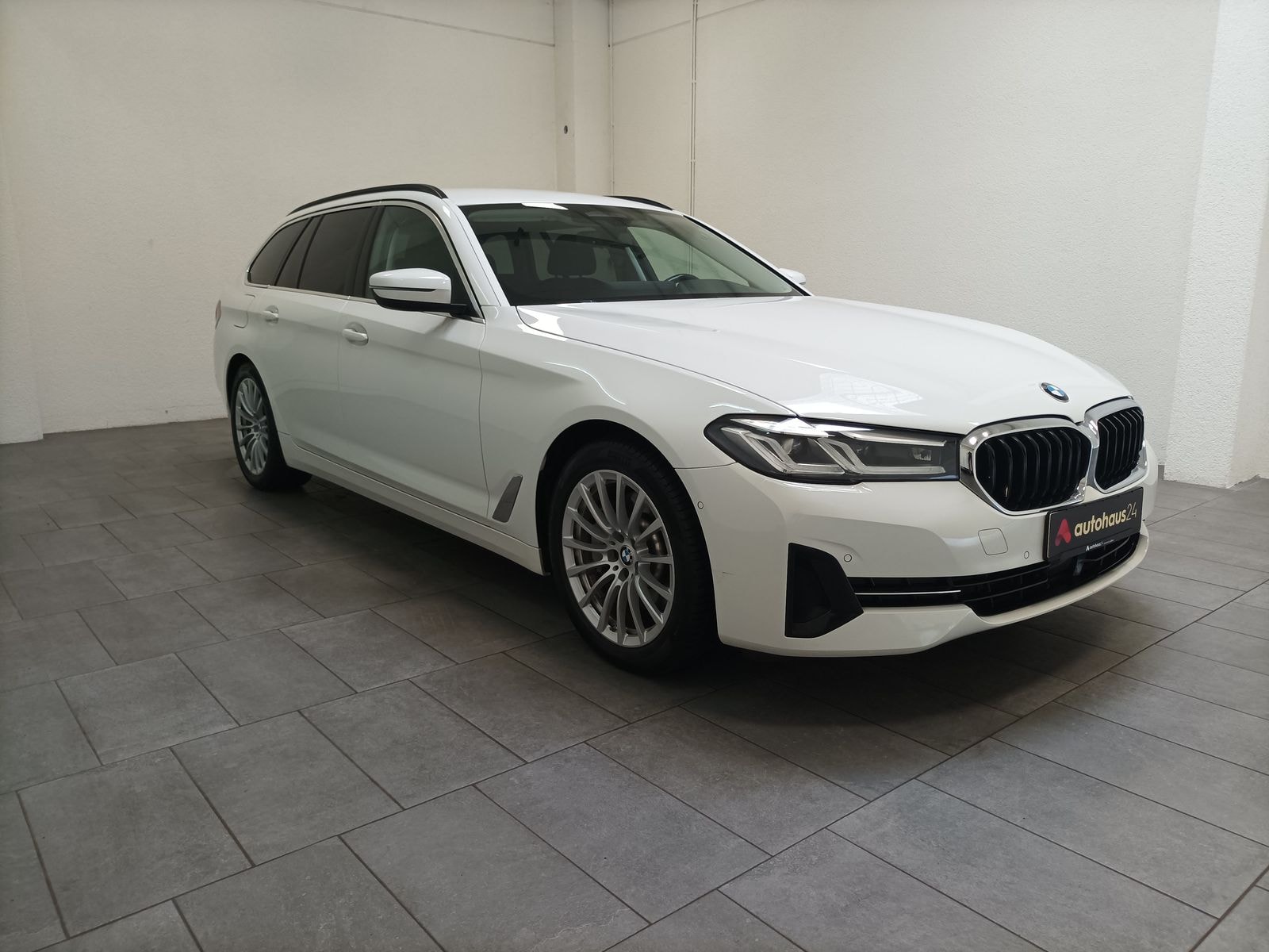 BMW 5er-Reihe Kombi BMW 5er-Reihe 530e Touring A Kombi #1