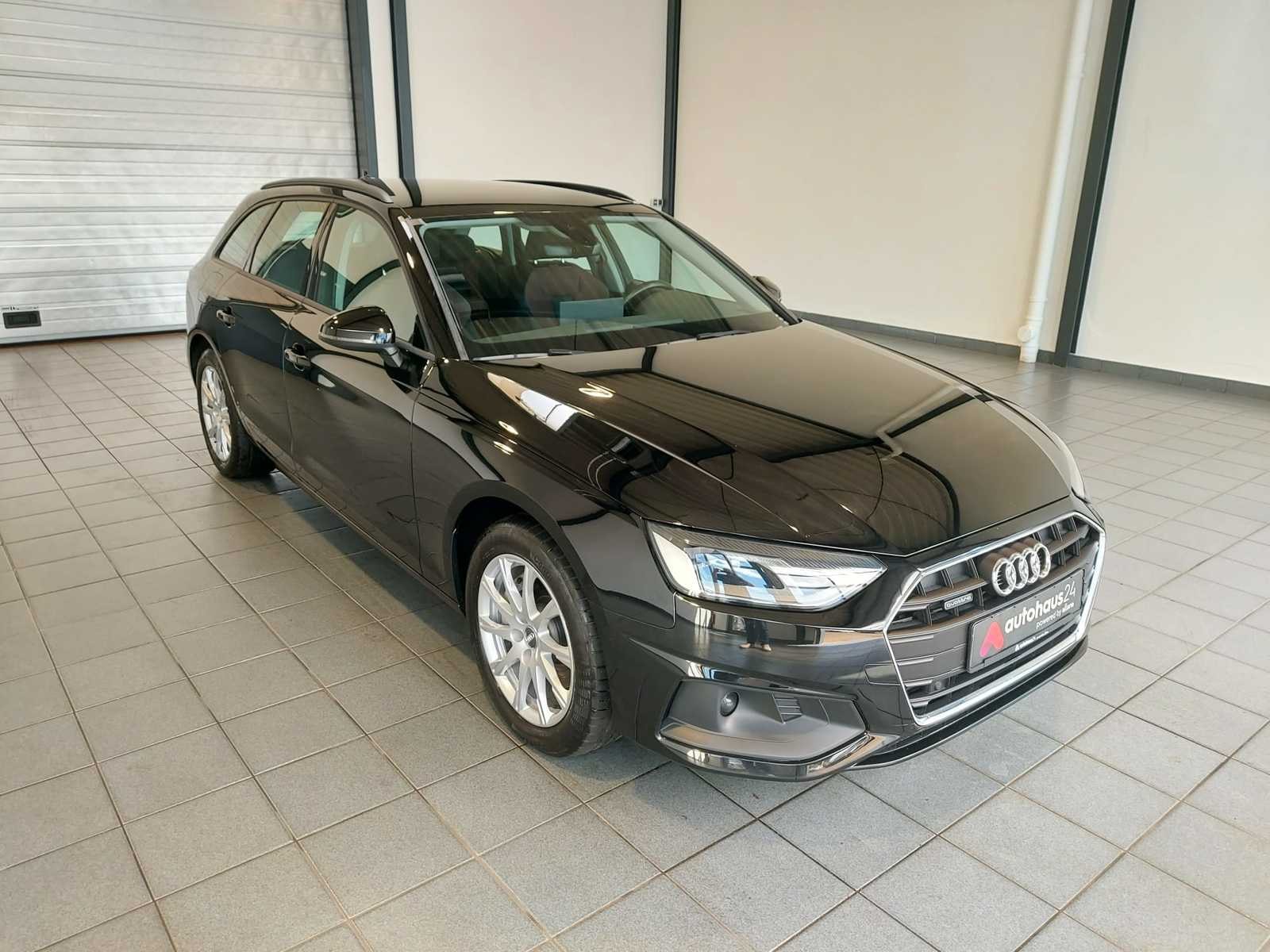 Audi A4 Kombi AUDI A4 Avant Comfort 2.0 TDI QUATTRO S TRONIC Kombi #1