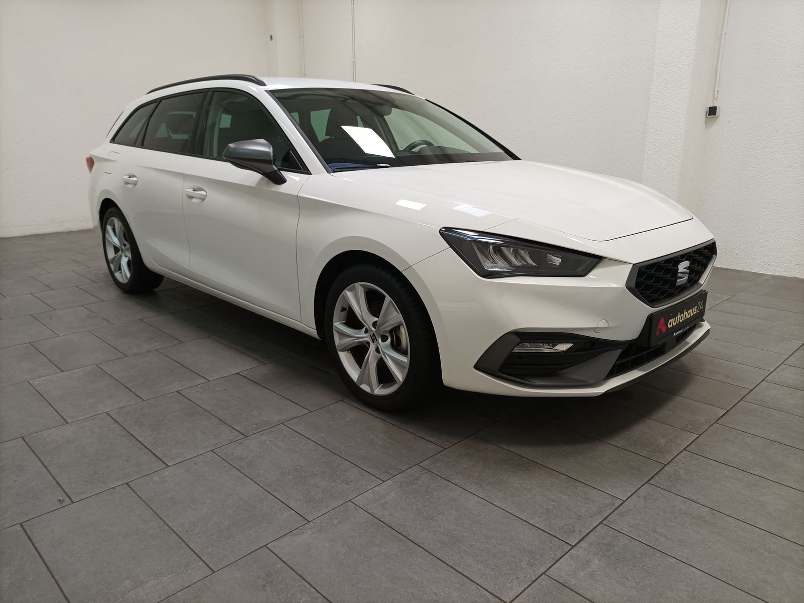 SEAT Leon Kombi SEAT Leon 1.5 TSI ACT 110kW FR Black Edition SP Kombi #1