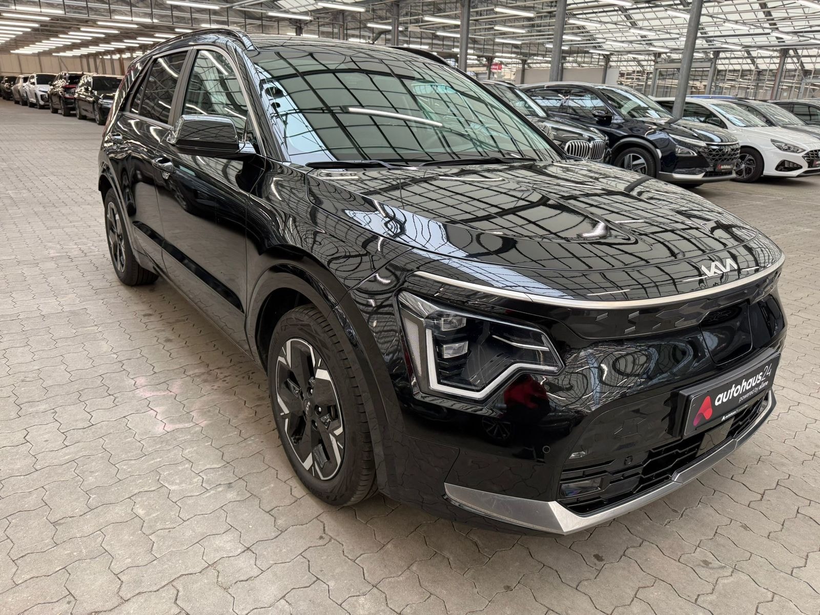 Kia Niro SUV / Crossover / Geländewagen KIA Niro EV Vision Schräghecklimousine #1