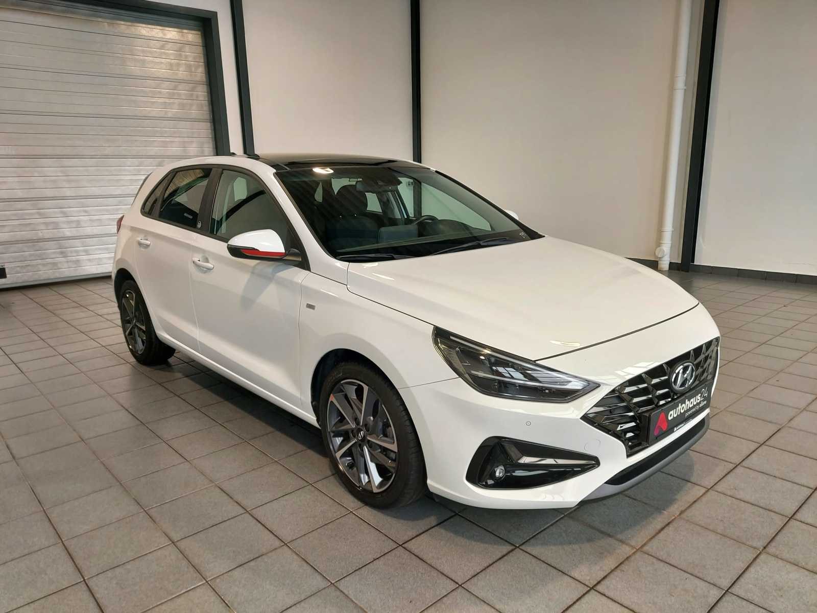 Hyundai i30 Limousine HYUNDAI i30 1.5 T-GDI Hybrid EDITION 30+ Schräghecklimousine #1