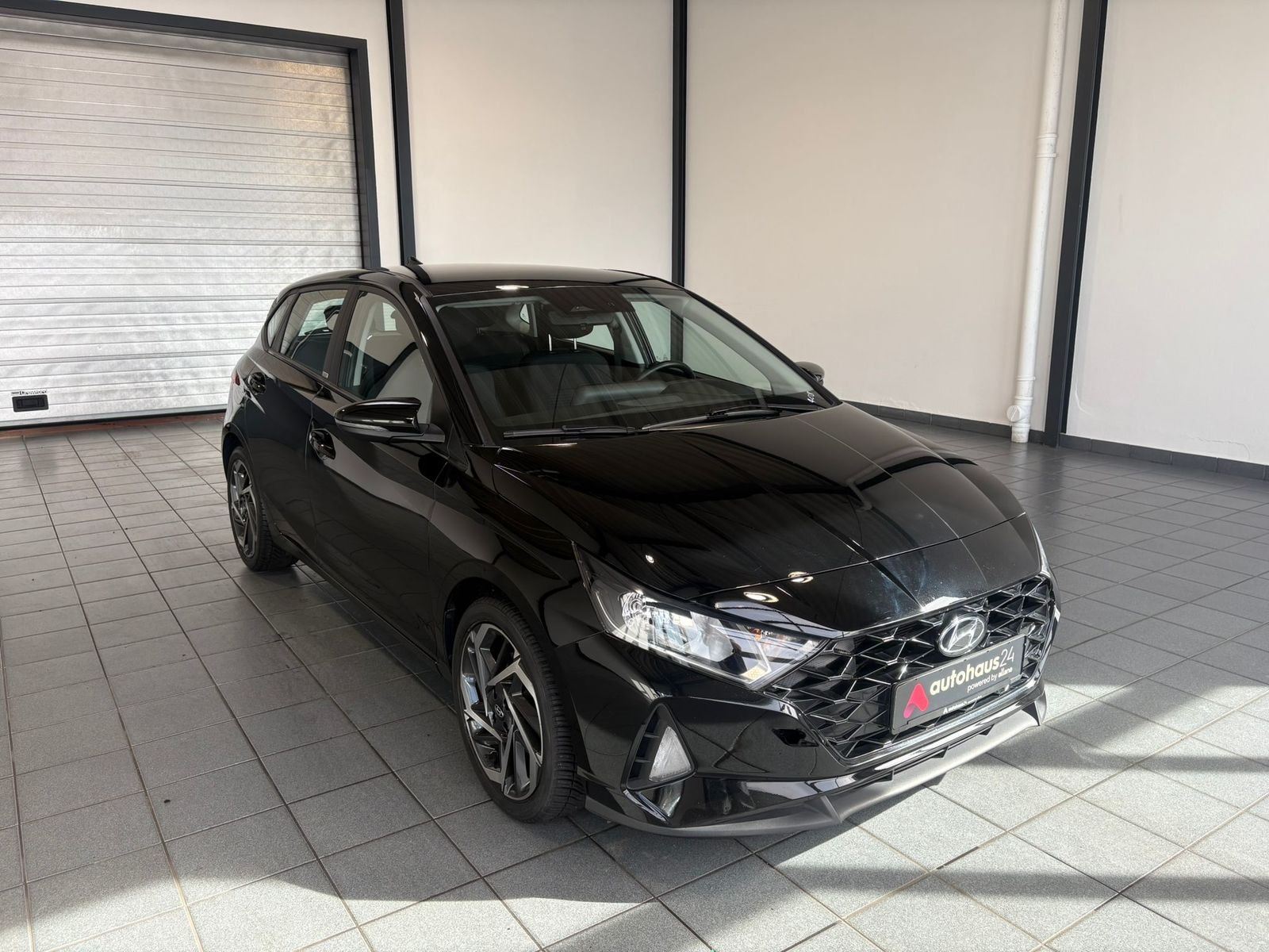 Hyundai i20 Schräghecklimousine HYUNDAI i20 1.0 T-GDI Trend Coupe Schräghecklimousine #1
