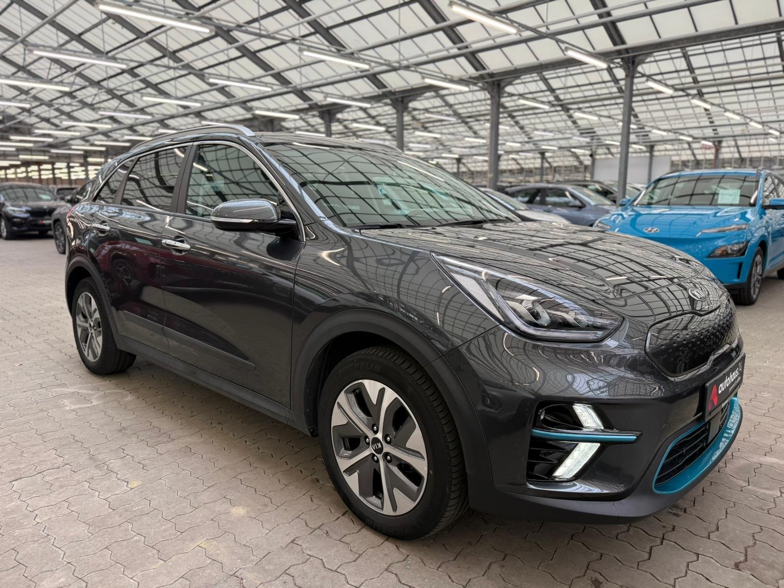 Kia Niro SUV / Crossover / Geländewagen KIA Niro e-Niro 150kW Vision Schräghecklimousine #1