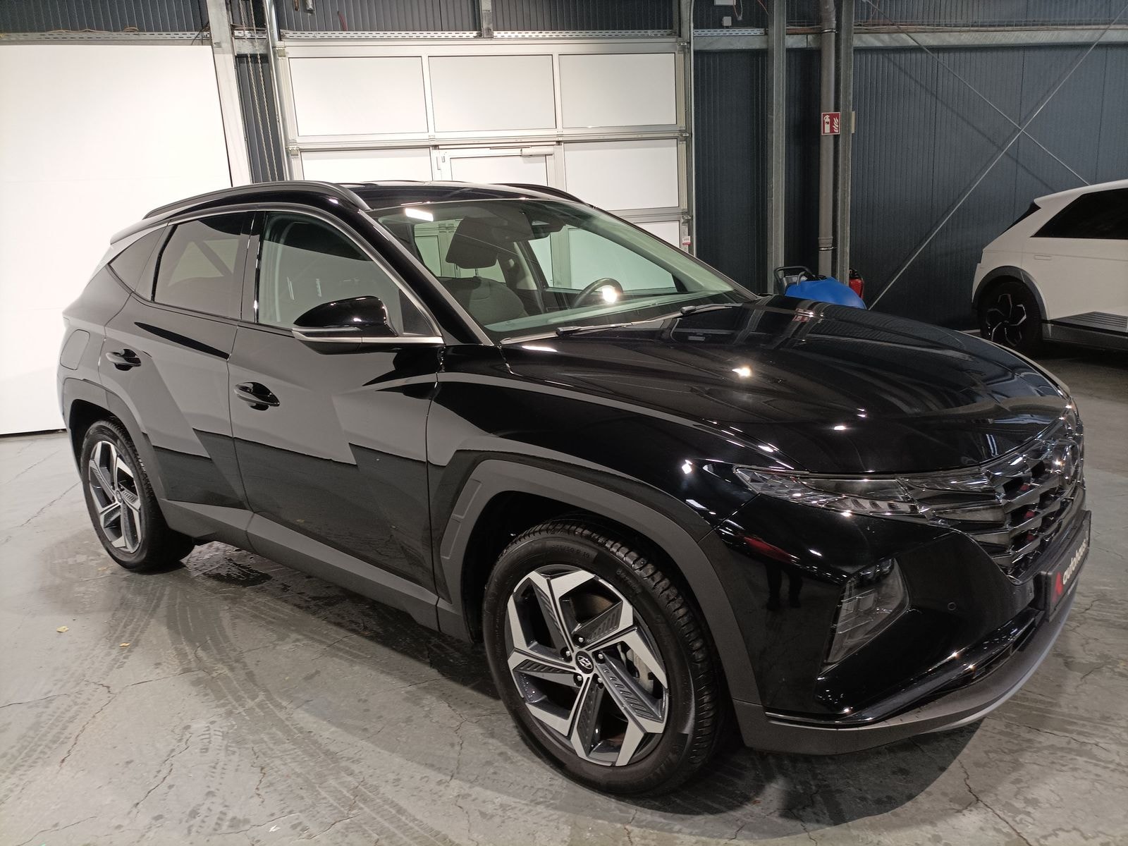 Hyundai Tucson SUV / Crossover / Geländewagen HYUNDAI Tucson 1.6 T-GDI Plug-in Hybrid 4WD Auto Sports Utility Vehicle #1