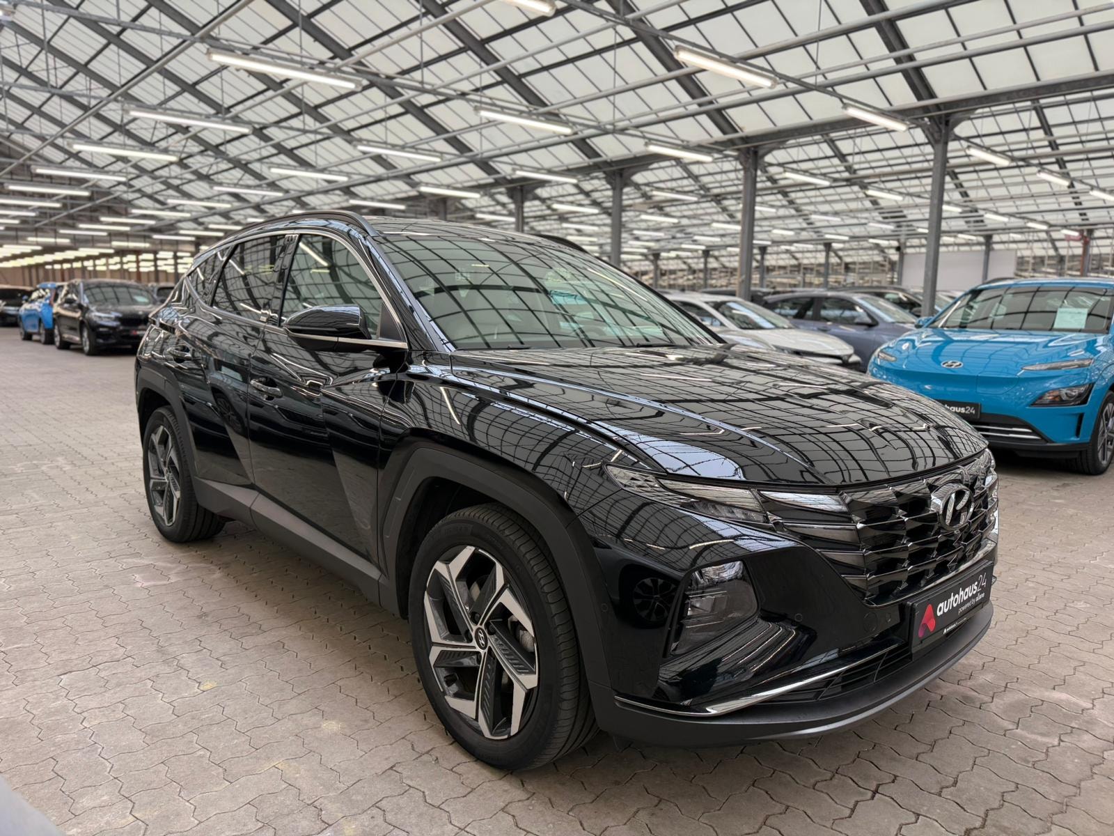 Hyundai Tucson SUV / Crossover / Geländewagen HYUNDAI Tucson 1.6 T-GDI Plug-in Hybrid 4WD Auto Sports Utility Vehicle #1