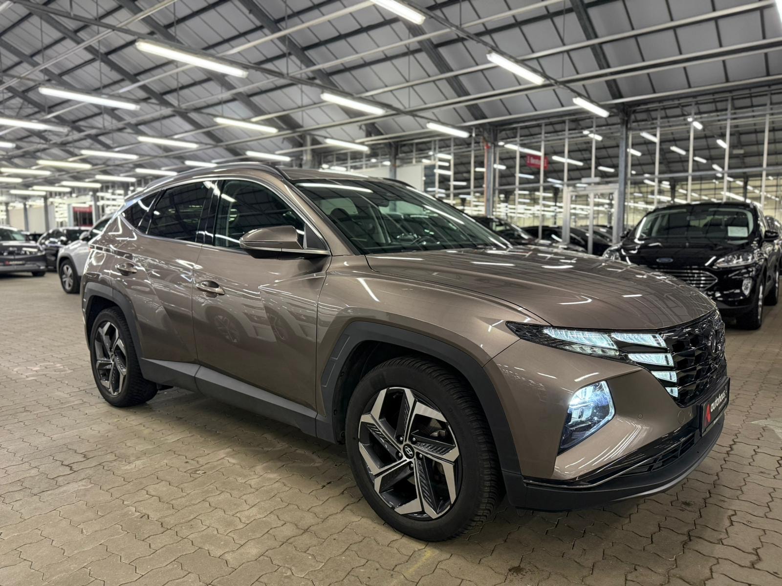 Hyundai Tucson SUV / Crossover / Geländewagen HYUNDAI Tucson 1.6 T-GDI Plug-in Hybrid 4WD Auto Sports Utility Vehicle #1