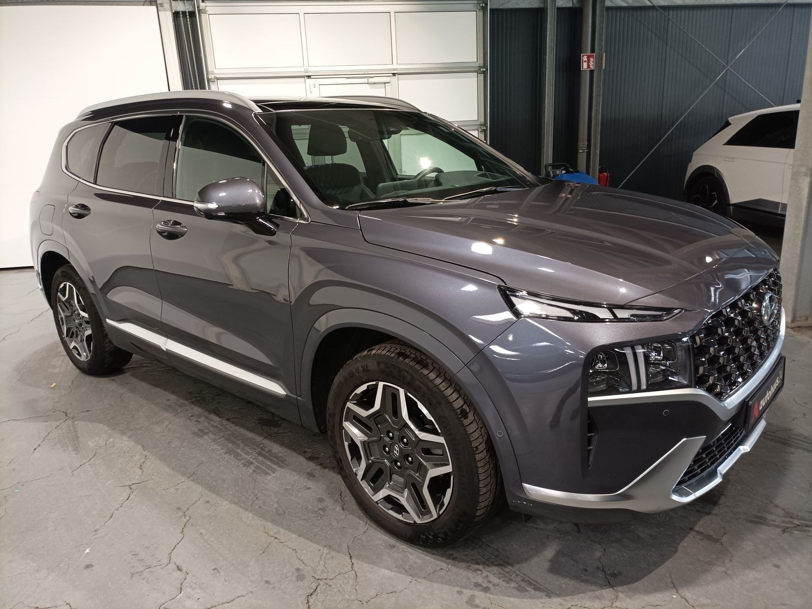 Hyundai Santa Fe SUV / Crossover / Geländewagen HYUNDAI Santa Fe 1.6 T-GDI Plug-in Hybrid 4WD Auto Seven Sports Utility Vehicle #1