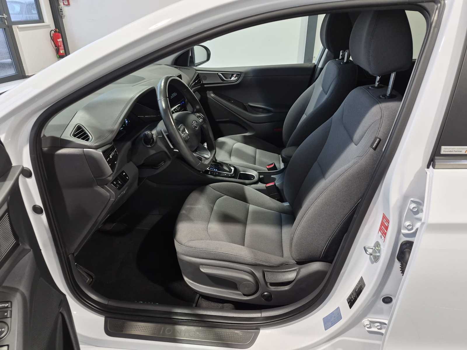 Hyundai IONIQ Limousine IONIQ 1.6 GDI Style-Paket Plug-In Hybrid (EURO 6d) #8