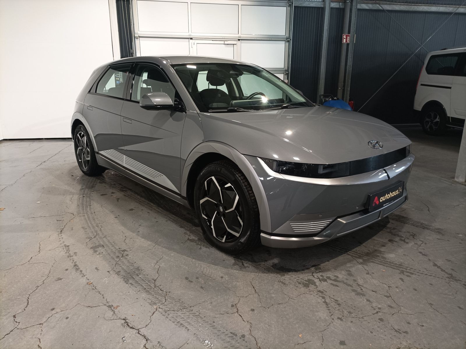 Hyundai IONIQ 5 Limousine HYUNDAI IONIQ 5 58 kWh 125 kW Heckantrieb Sports Utility Vehicle #1