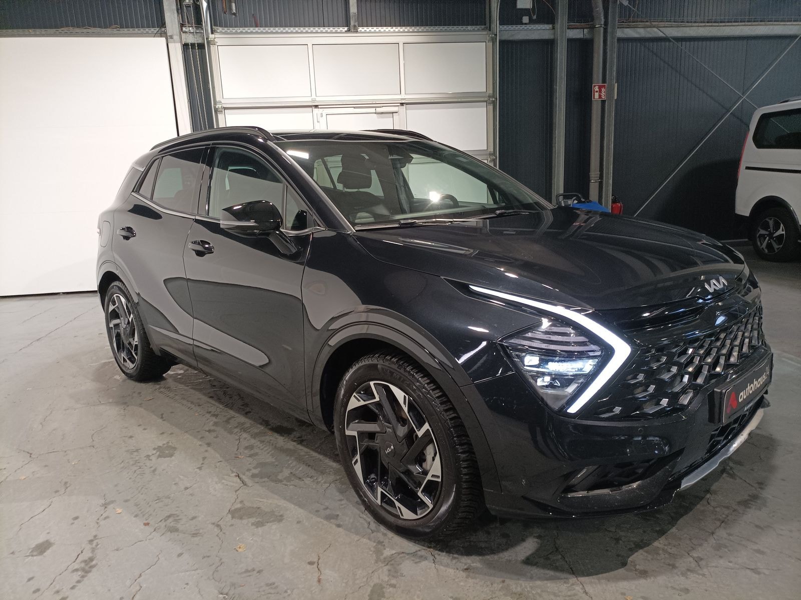 Kia Sportage SUV / Crossover / Geländewagen KIA Sportage 1.6 T-GDI Plug-in Hybrid Auto Vision AWD Sports Utility Vehicle #1