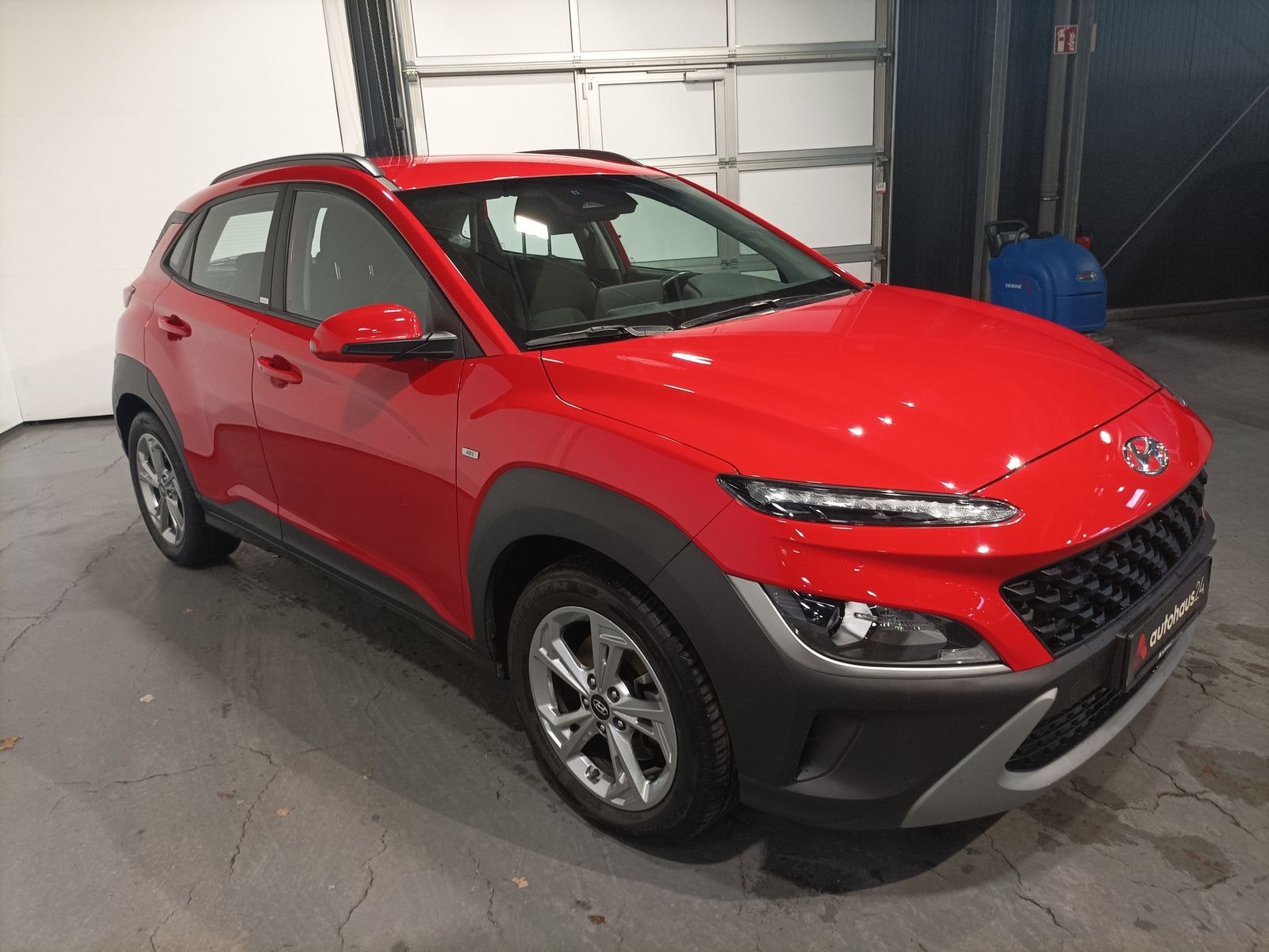 Hyundai Kona SUV / Crossover / Geländewagen HYUNDAI Kona 1.0 T-GDI Trend Sports Utility Vehicle #1