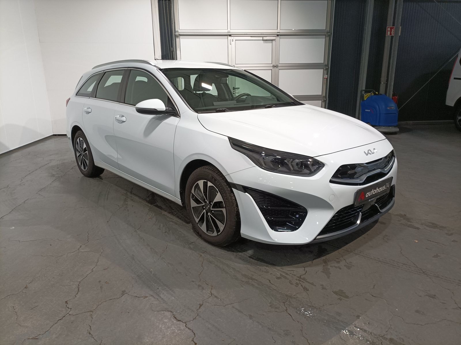 Kia Ceed Sportswagon Kombi KIA Ceed 1.6 GDI Plug-In Hybrid Vision Sportsw. Kombi #1