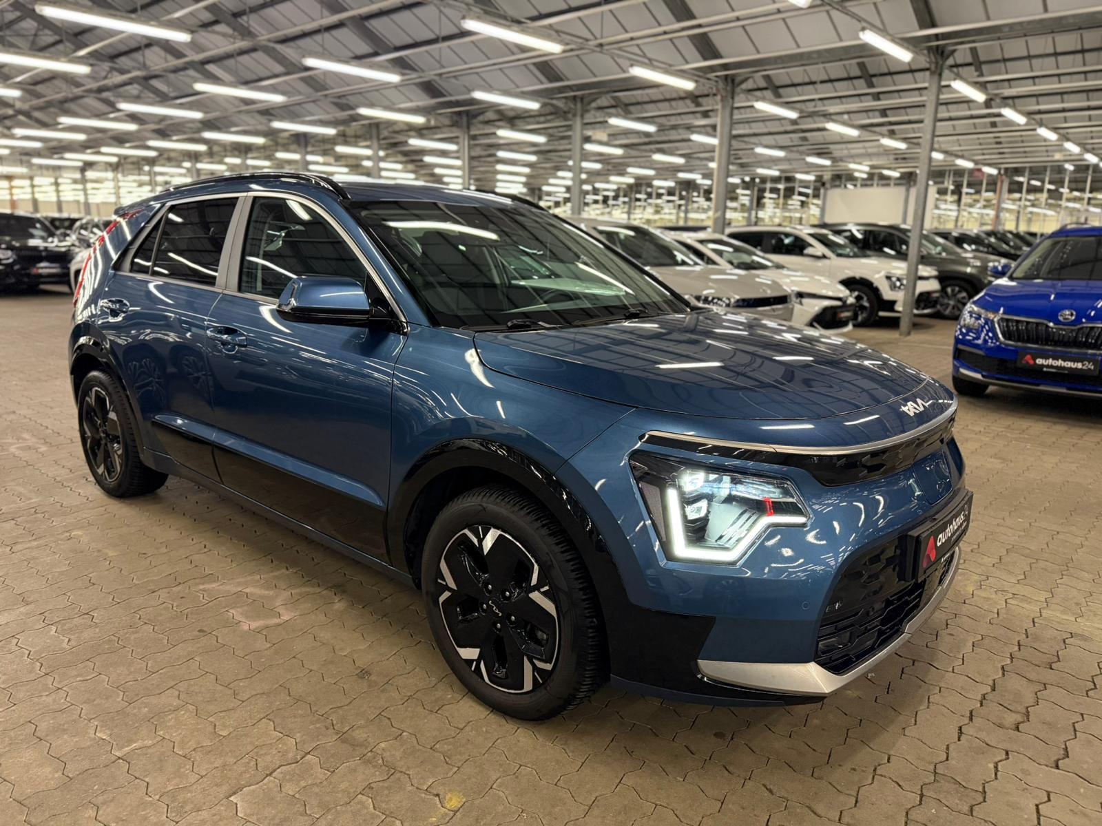 Kia Niro SUV / Crossover / Geländewagen KIA Niro EV Vision Schräghecklimousine #1