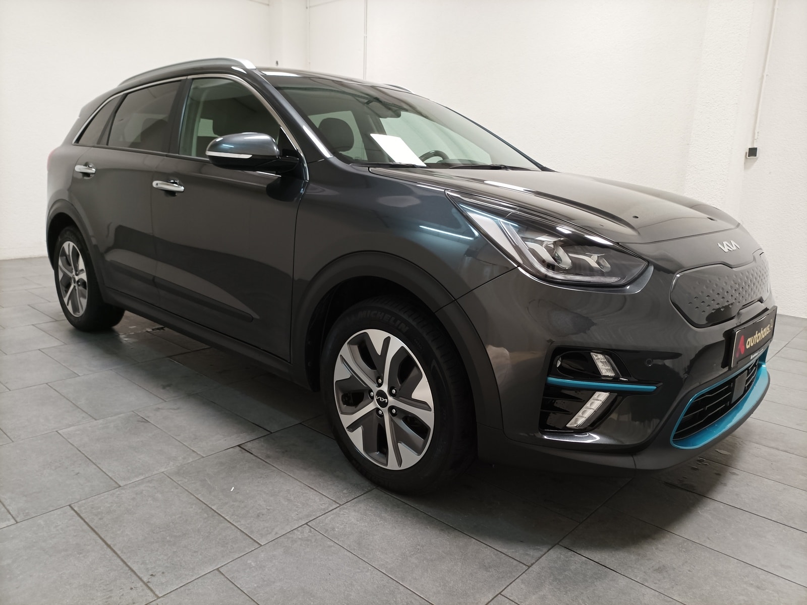Kia Niro SUV / Crossover / Geländewagen KIA e-Niro 150kW Spirit Schräghecklimousine #1