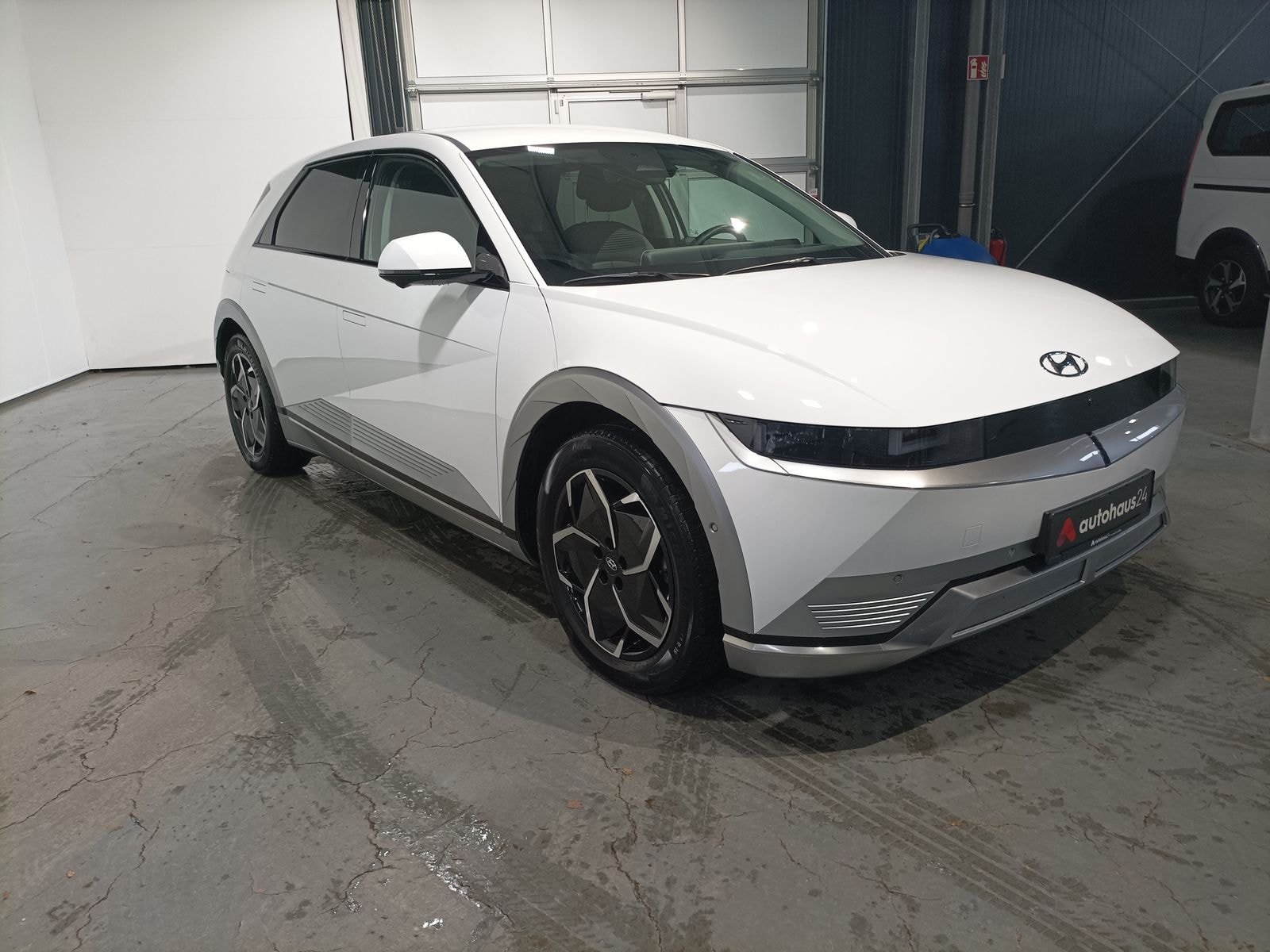 Hyundai IONIQ 5 Limousine HYUNDAI IONIQ 5 72,6 kWh 225 kW Allradantrieb Sports Utility Vehicle #1