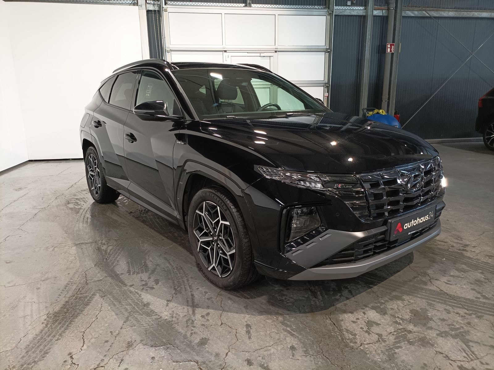 Hyundai Tucson SUV / Crossover / Geländewagen HYUNDAI Tucson 1.6 T-GDI Plug-in Hybrid 4WD Auto Sports Utility Vehicle #1