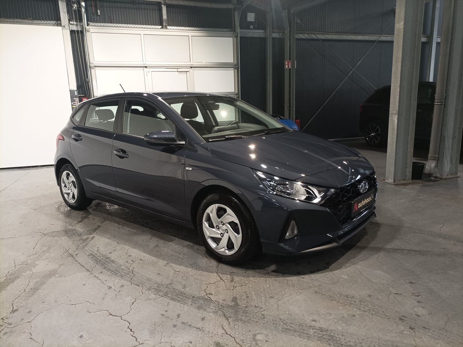 Hyundai i10 Schräghecklimousine HYUNDAI i20 1.0 T-GDI 74kW Select Schräghecklimousine #1