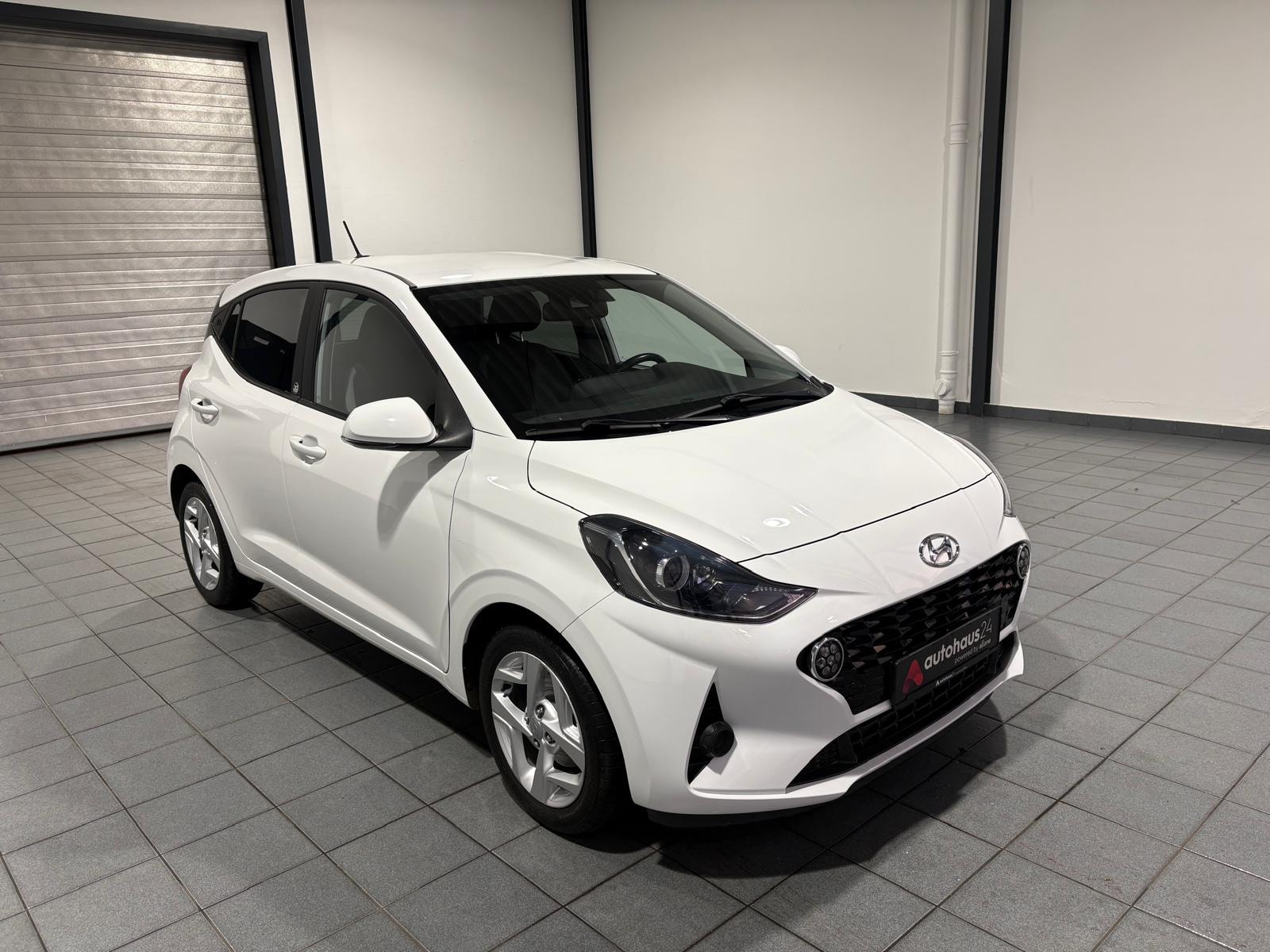 Hyundai i10 Schräghecklimousine HYUNDAI i10 1.0 EDITION 30 Schräghecklimousine #1