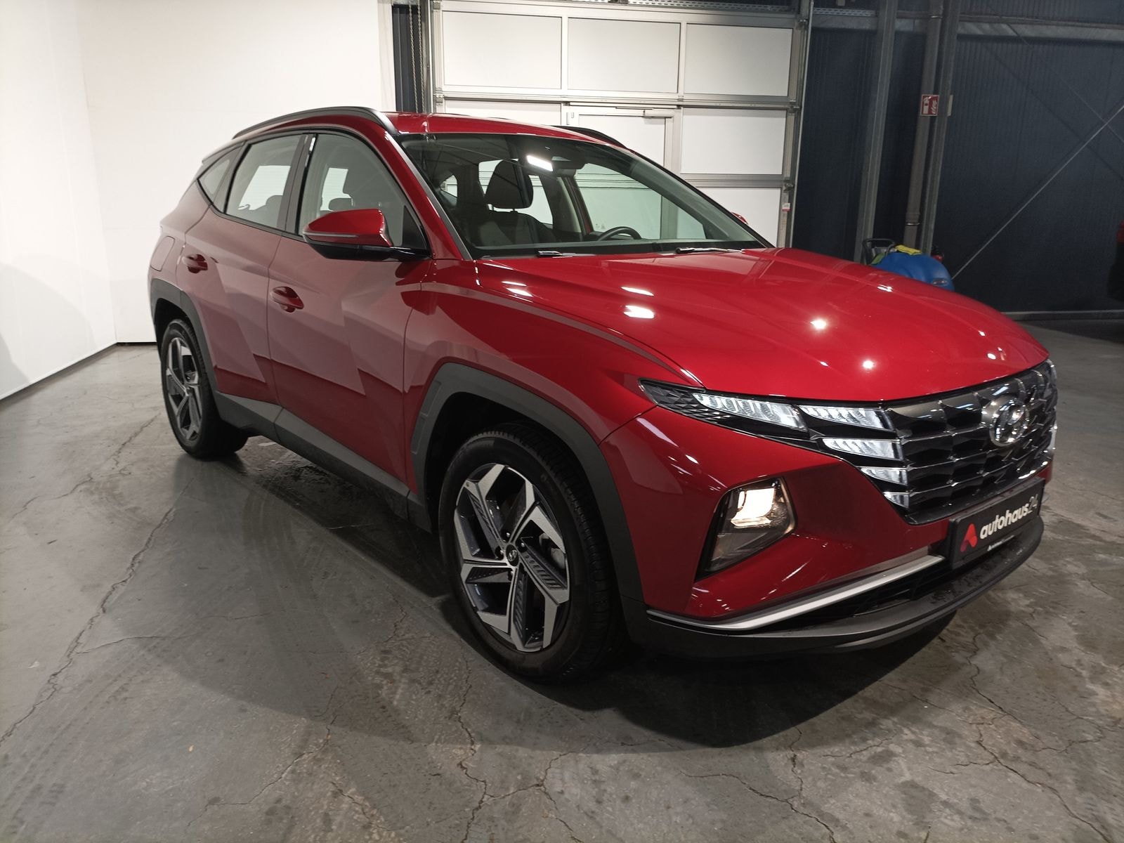 Hyundai Tucson SUV / Crossover / Geländewagen HYUNDAI Tucson 1.6 T-GDI Plug-in Hybrid 4WD Auto Sports Utility Vehicle #1