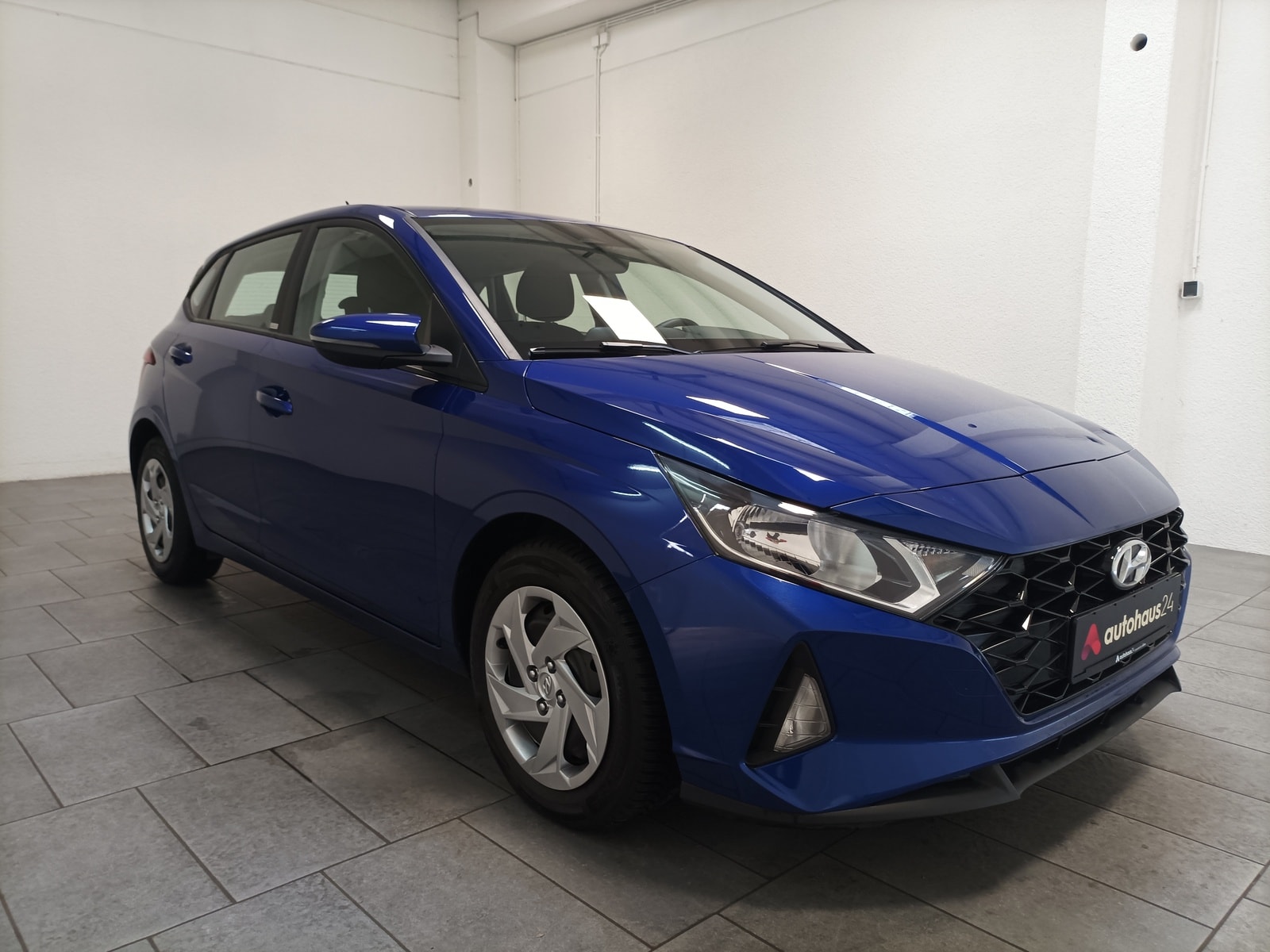 Hyundai i20 Limousine HYUNDAI i20 1.0 T-GDI 74kW Select Schräghecklimousine #1