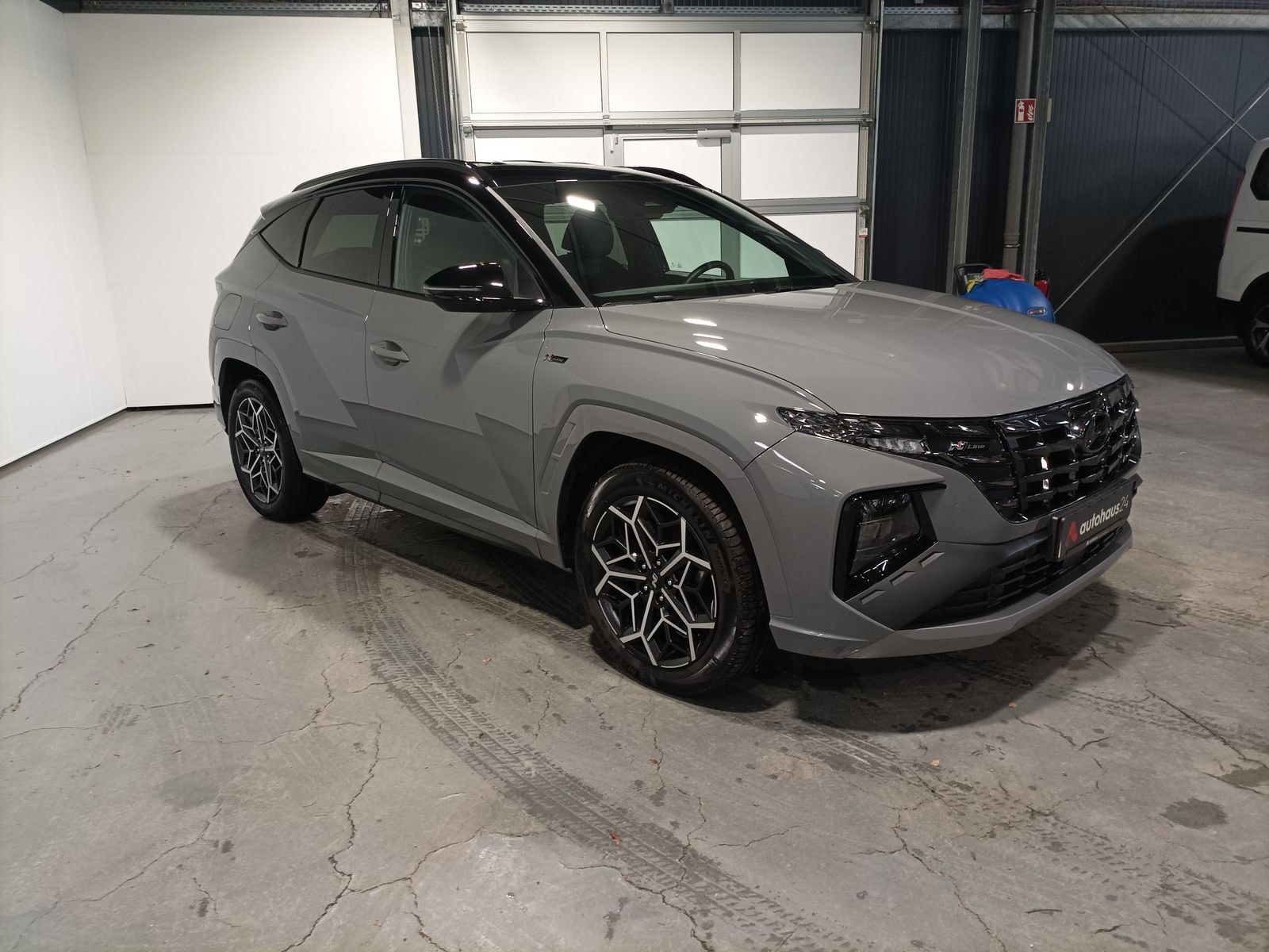 Hyundai Tucson SUV / Crossover / Geländewagen HYUNDAI Tucson 1.6 T-GDI Plug-in Hybrid 4WD Auto Sports Utility Vehicle #1